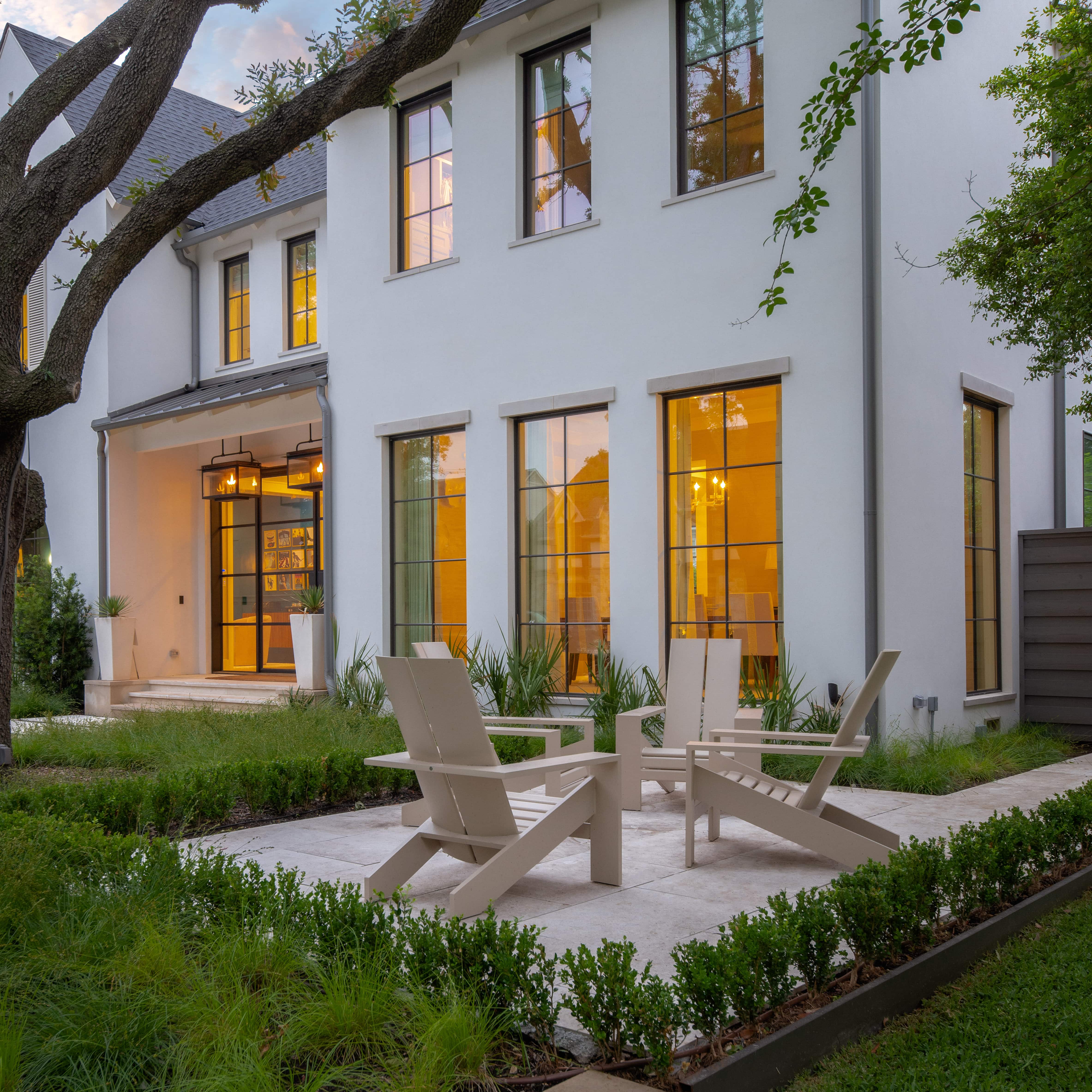 Luxury landscape design on a University Park TX home by Blount Designs