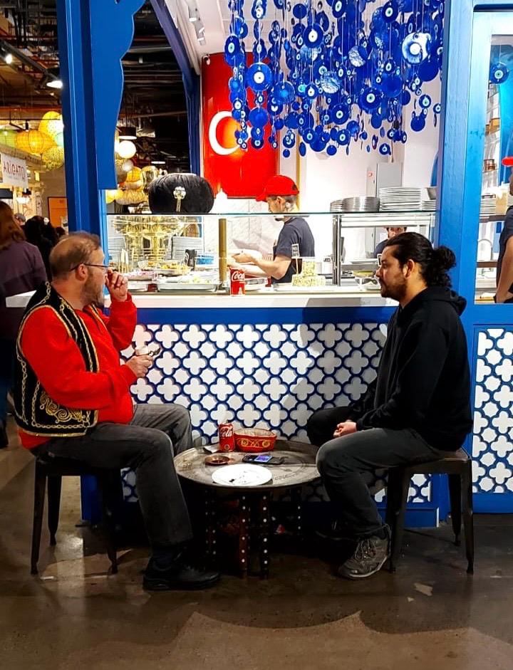 Lectura de Cafe en Meze MUT