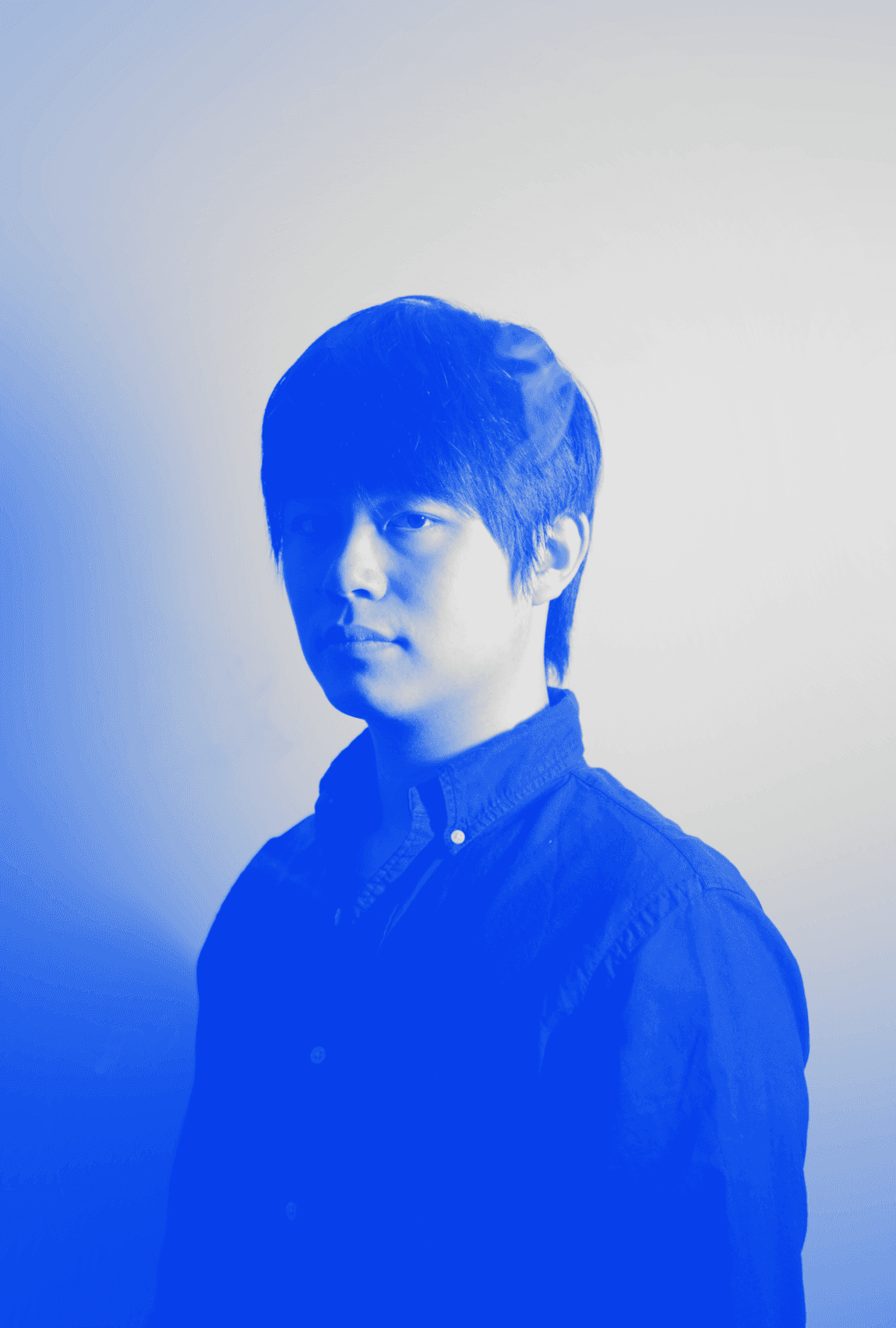 Portrait of a young girl with sunglasses