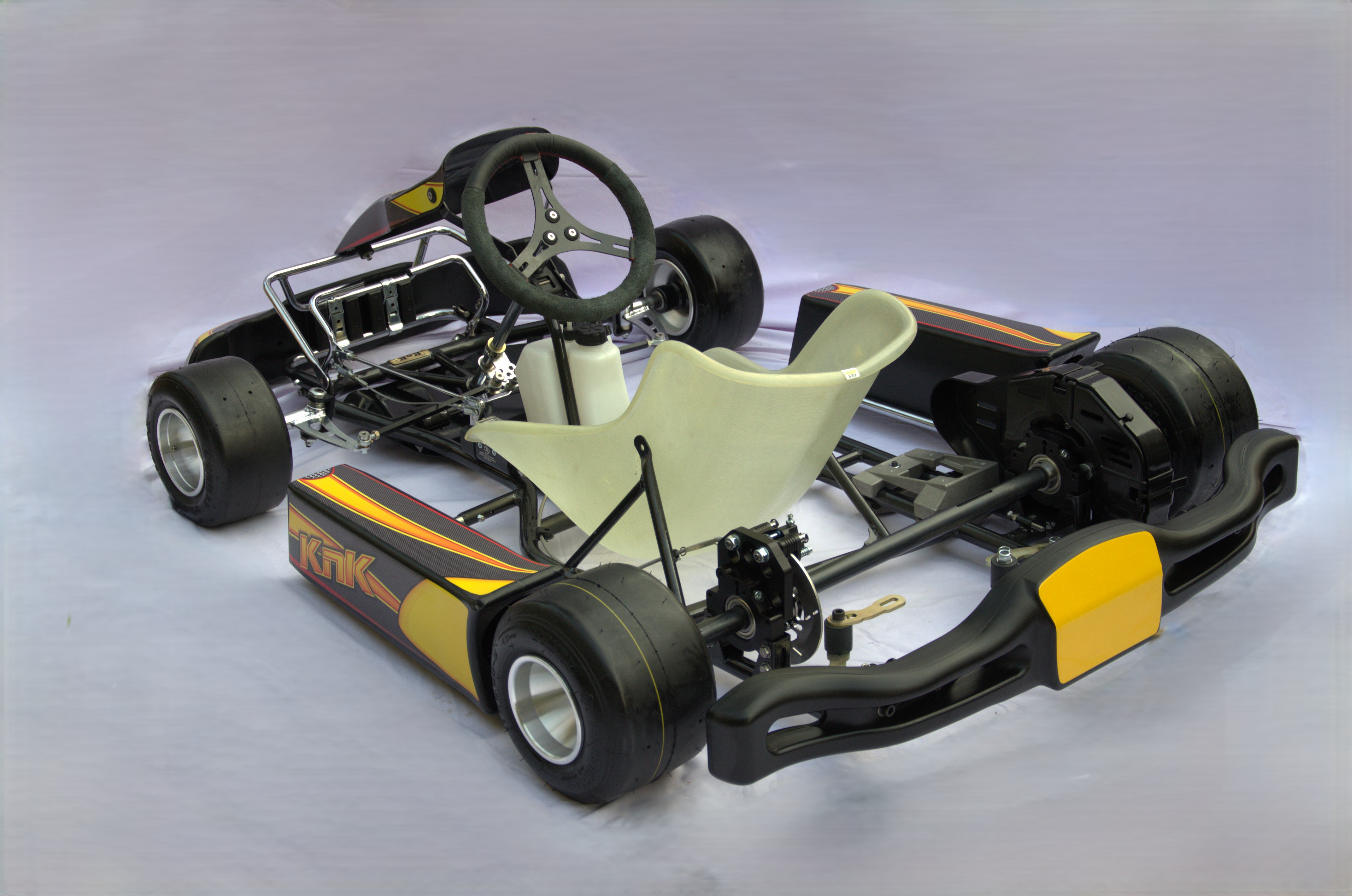 くに君　KART M14 KnK Karts