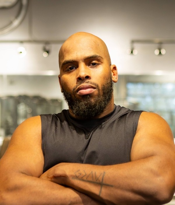black and gray dumbbells on brown wooden crate