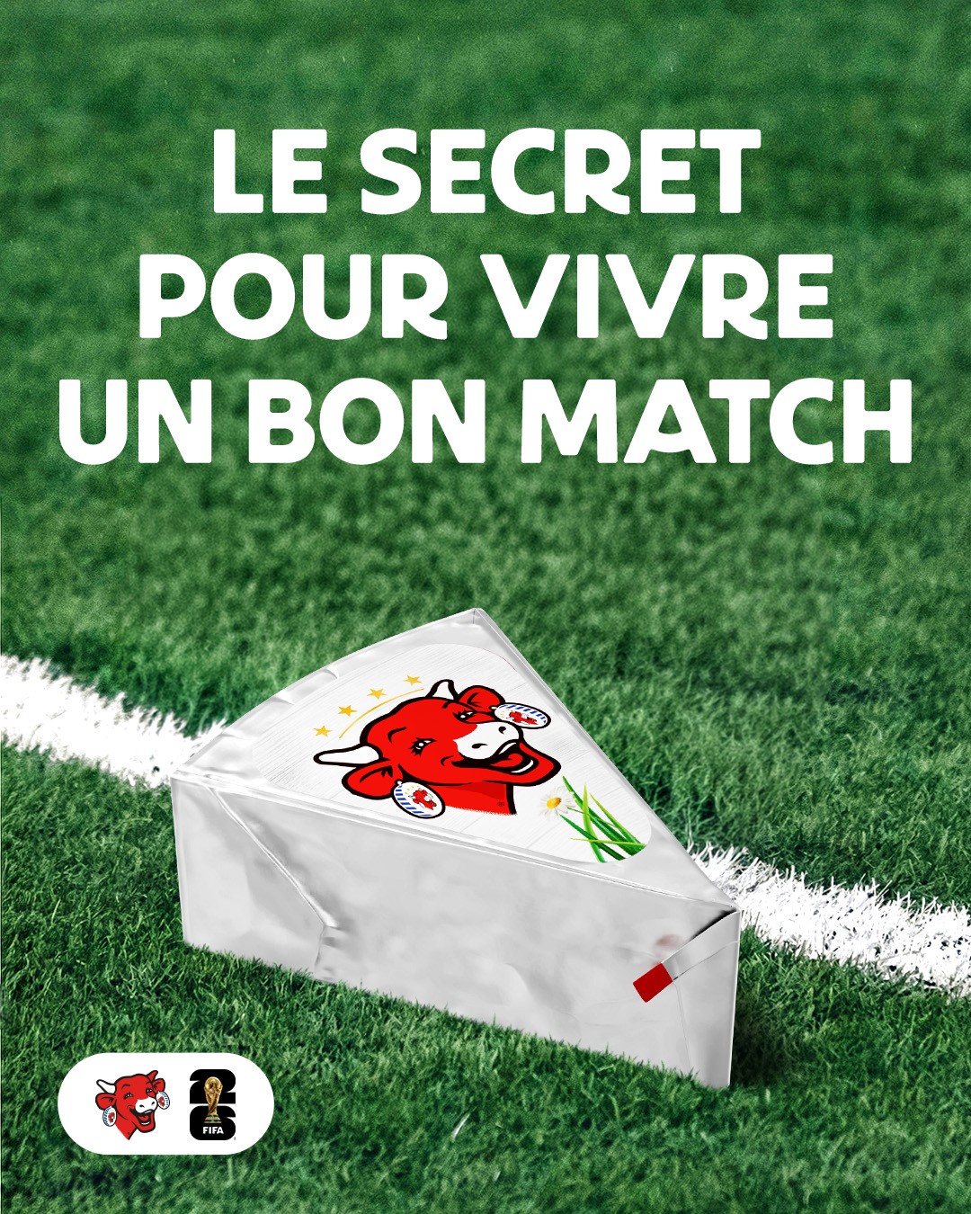 Exemple de post vidéo ('Nos Coups de Cœur') pour les réseaux sociaux du média TopLine. La miniature présente un artiste de rap (ou hip-hop) en gros plan, portant une veste en jean et un sweat à capuche, le visage partiellement masqué, créant une ambiance mystérieuse et underground. Le titre 'NOS COUPS DE CŒUR' est affiché en typographie manuscrite blanche, avec un cœur stylisé. Une pastille orange au-dessus liste les artistes découverts (Jaymee, Rod Wave, Bushi). Le bouton 'Play' central indique un format vidéo. Le picto flamme (TopLine) est en haut à droite. Ce post est conçu pour générer du trafic et de l'engagement sur les plateformes mobiles, illustrant l'expertise de Nux-Studio en création de contenu vidéo, direction artistique et graphisme digital pour la promotion musicale et la découverte d'artistes.