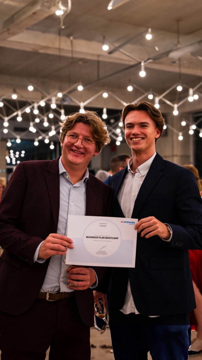 Niels De Maerteleire en Henri Pauwels businessplan van het jaar Artevelde 2023 business bootcamp