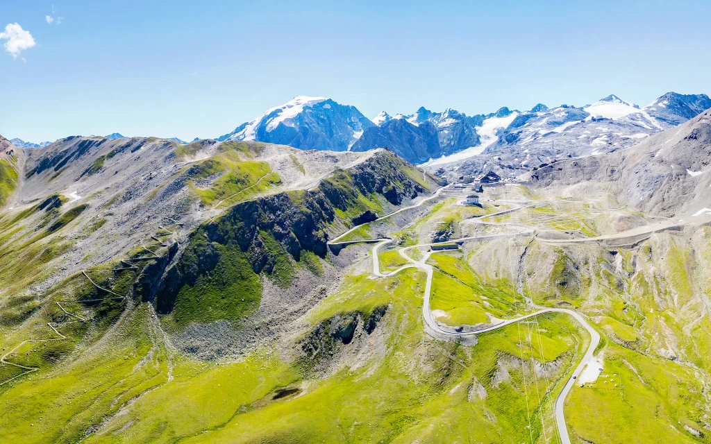 Passo Stelvio - et av verdens mest kjente fjellpass for syklister | Expa Travel