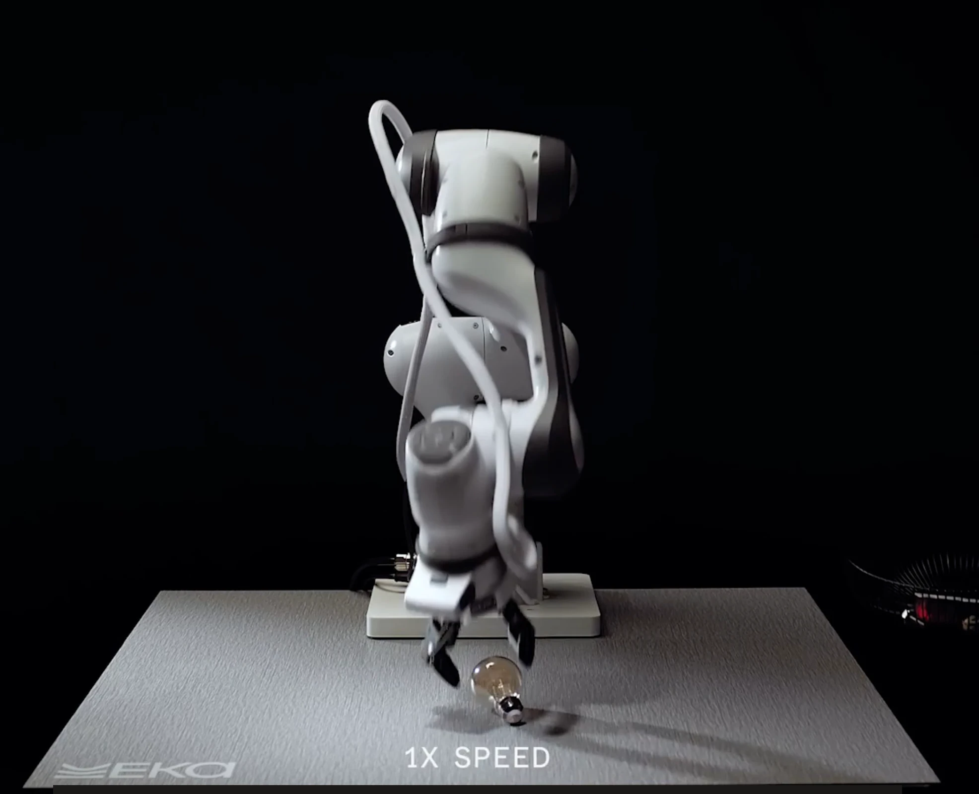 Robotic handturning lightbulb