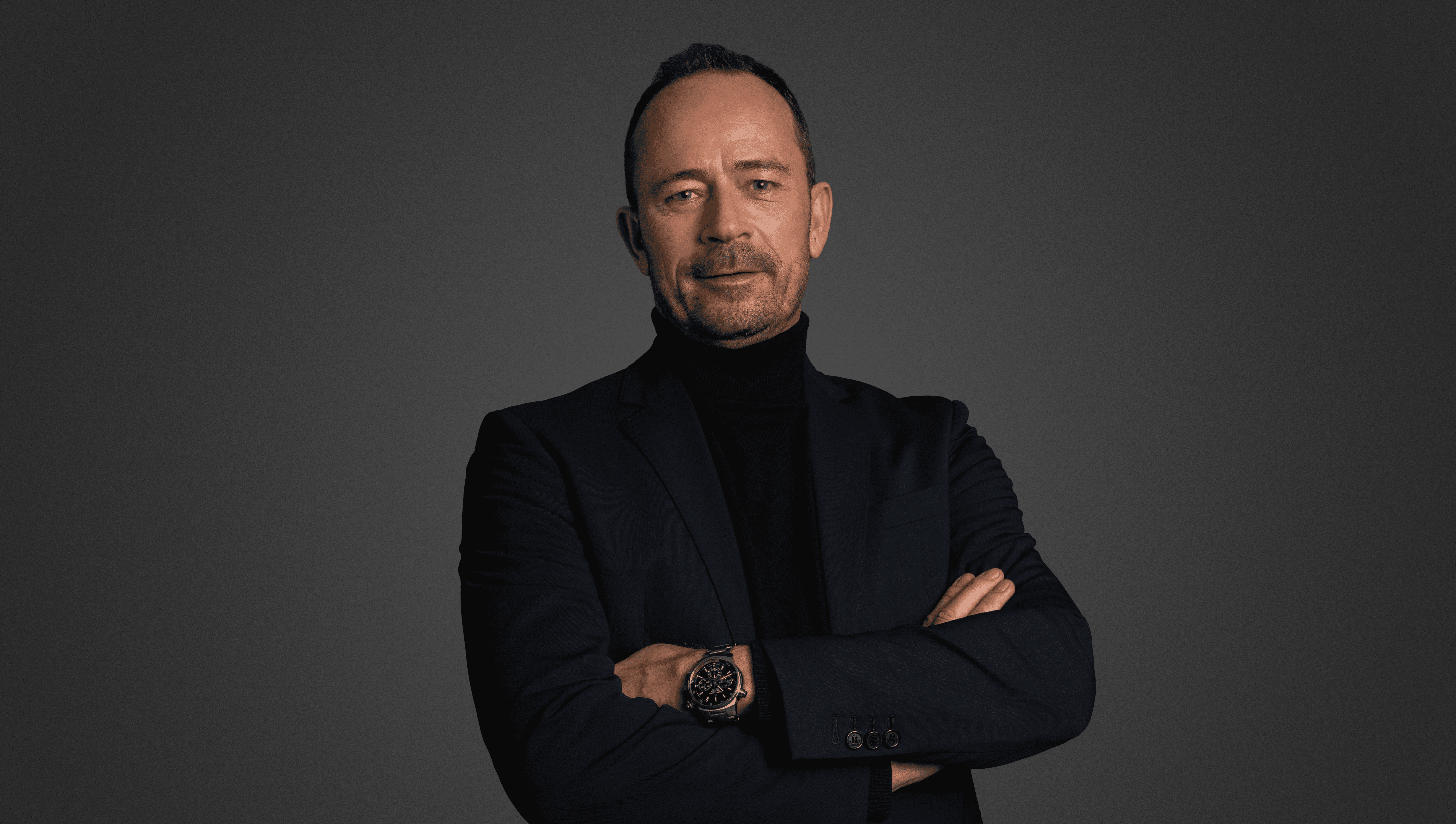 Professionelle Business-Fotografie für ATSW Media, Mitarbeiter-Porträts mit Persönlichkeit für Firmen in der Region Stuttgart.