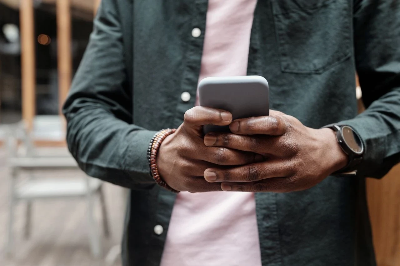 CRM mobile offline : l’outil indispensable des commerciaux itinérants