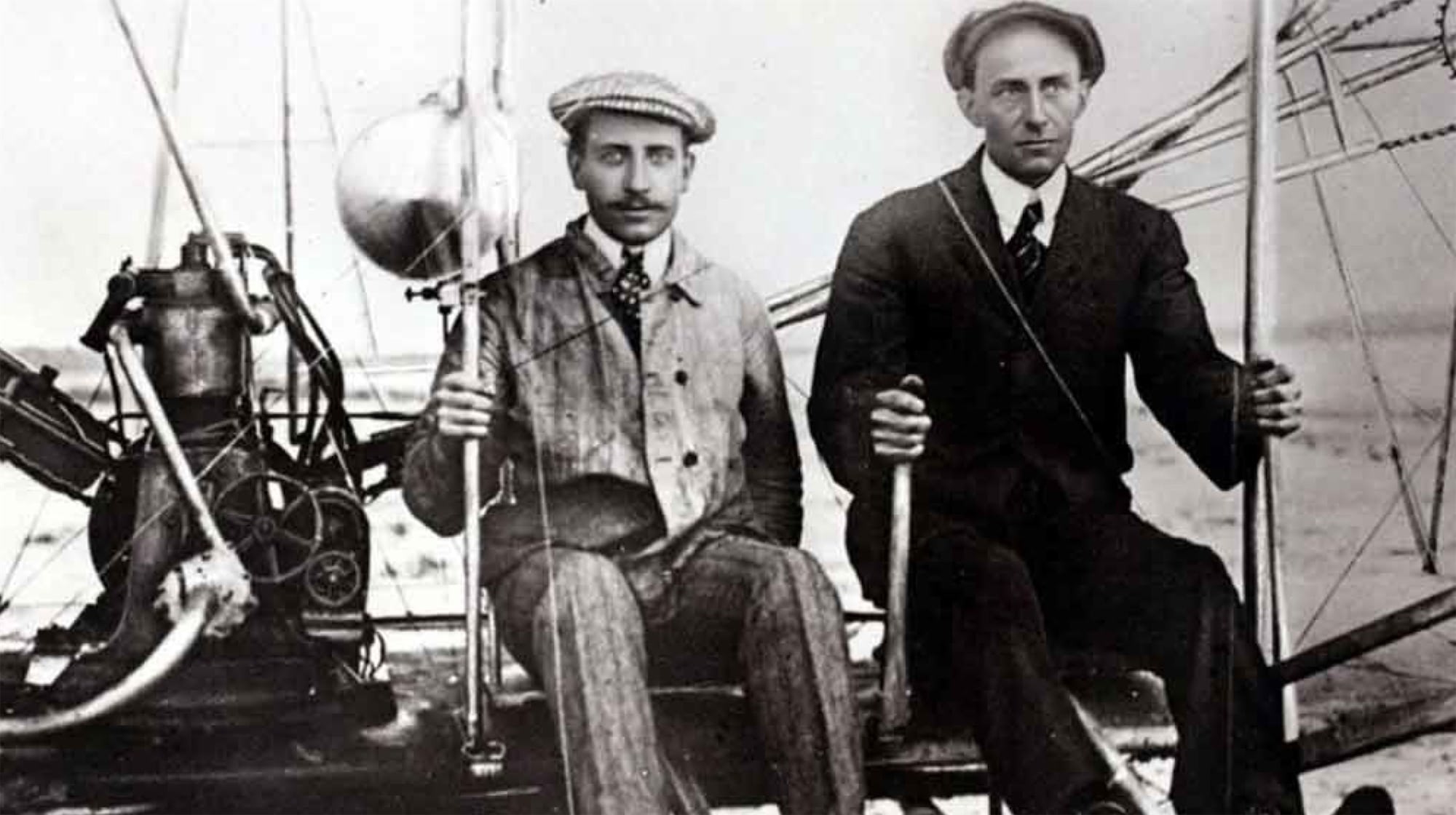 wright-brothers-on-flying-machine