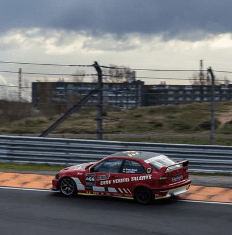 BMW e36 auf der Strecke