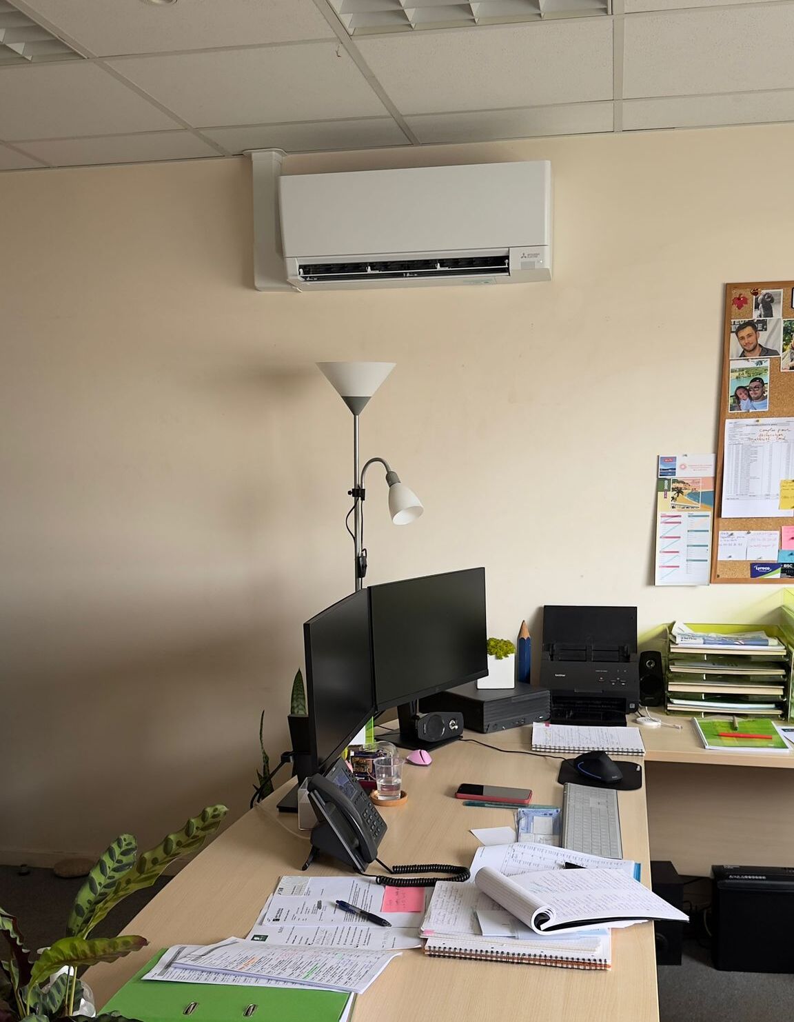 Photo d’installations sur Argenteuil - Clim Alain - Expert en installation de climatisation et pompe à chaleur à Argenteuil. Devis gratuit pour l'installation et l'entretien de votre système de climatisation. Service rapide et efficace !