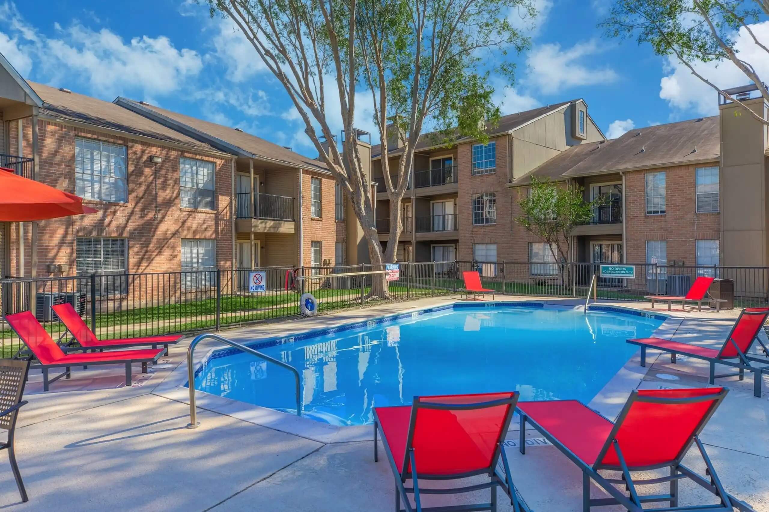 Swimming pool at Coventry Park in houston