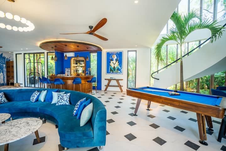 Exclusive 7-bedroom villa in Umalas