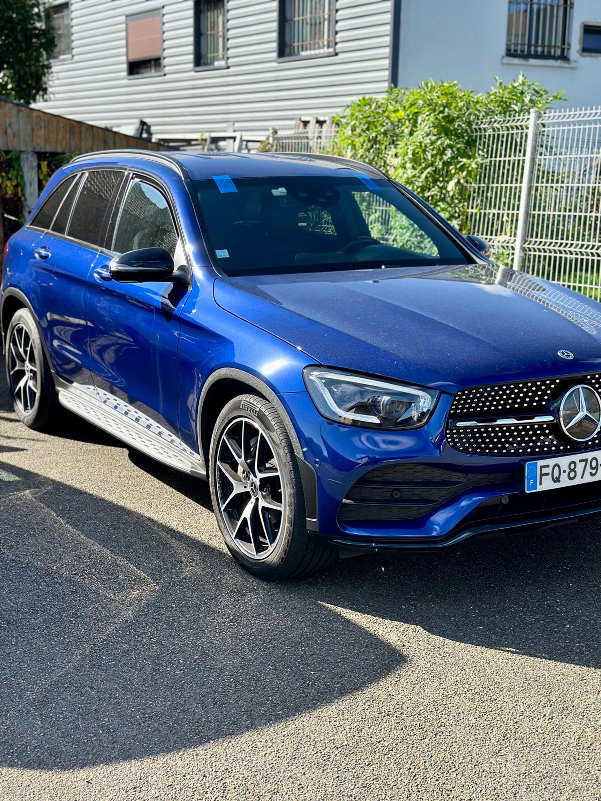 Voiture après le remplacement de pare-brise de N'Glass, spécialiste du remplacement de pare-brise à domicile en Yvelines