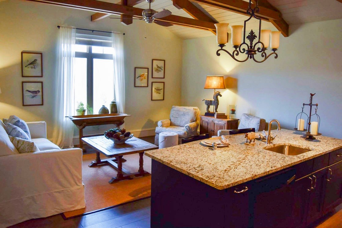 Relaxing open living area at Manor House in the Meadow, Jasper GA