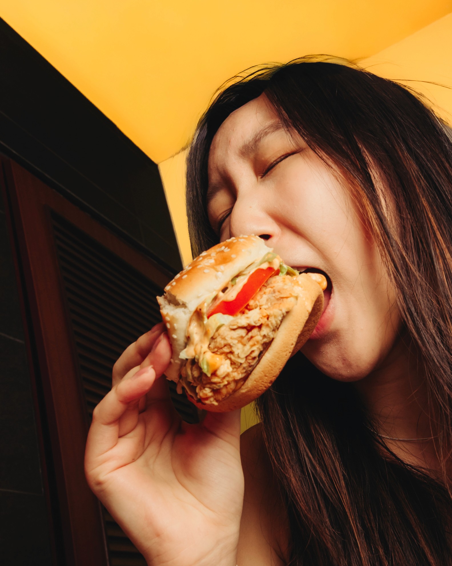 Rooftop party and nightlife photography in Singapore CBD by JIREHTAKESPHOTOS