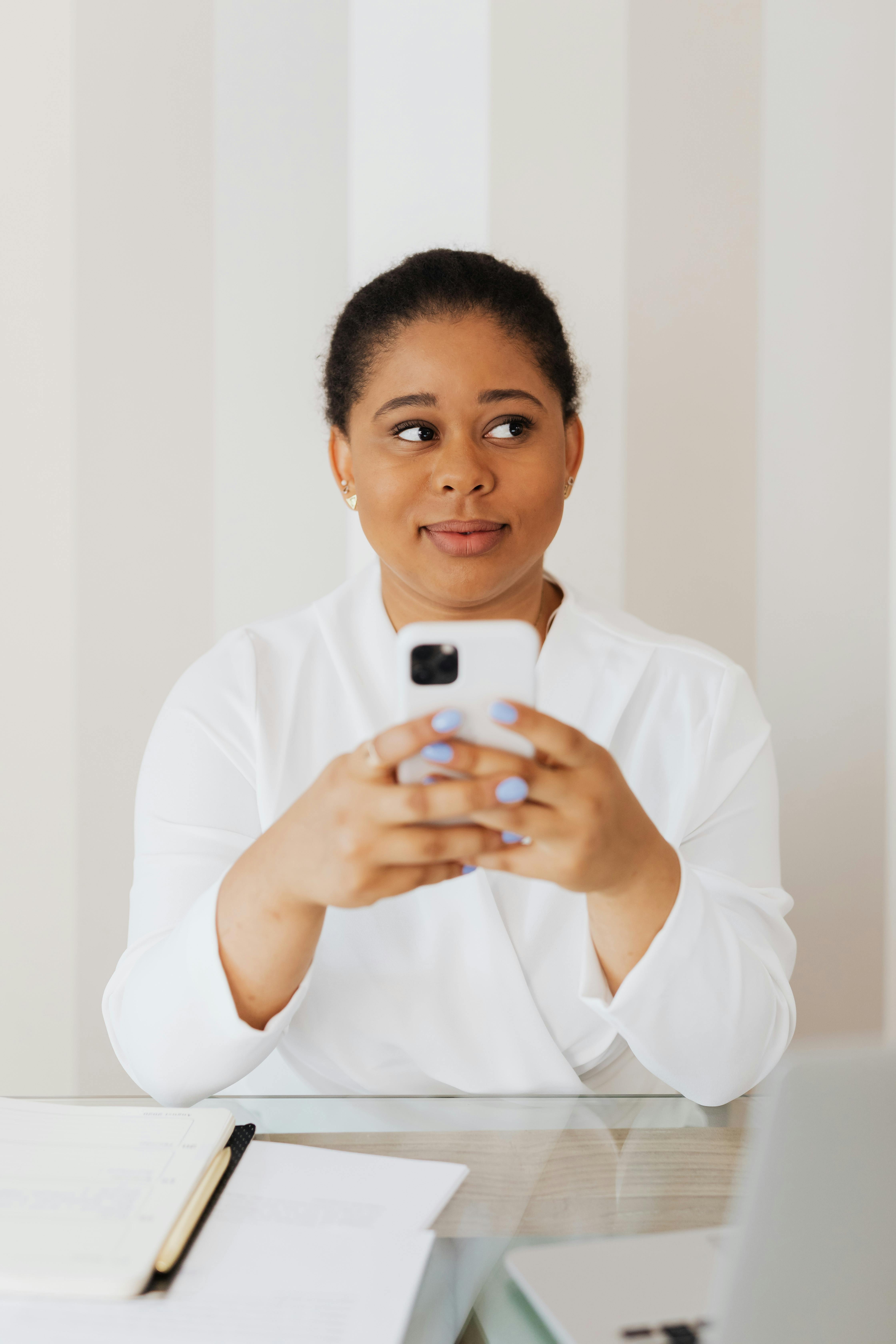 Lady receiving notification