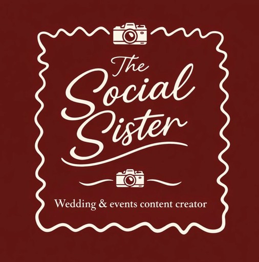 The Social Sister Logo