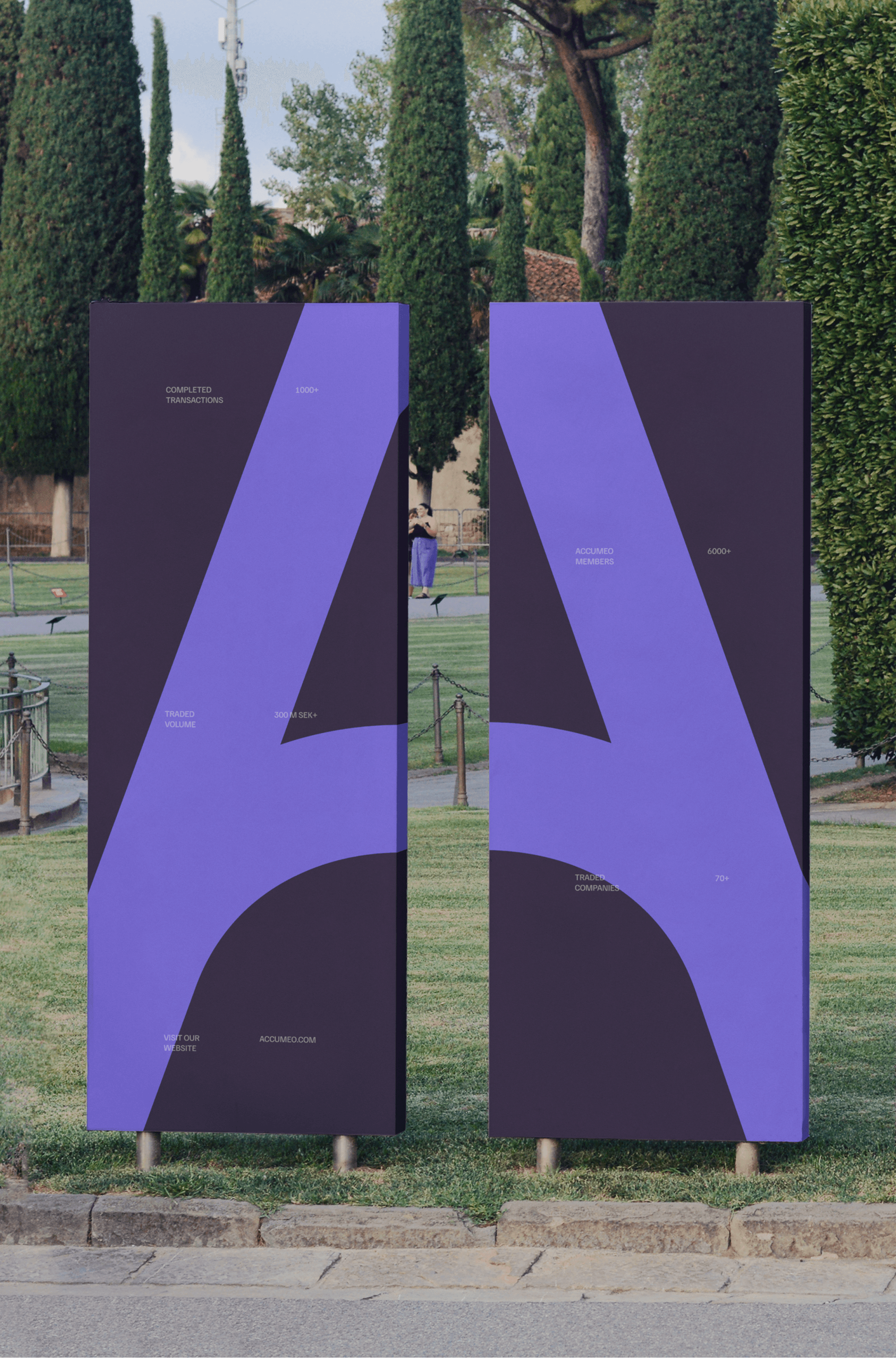 Business logo design with bold color