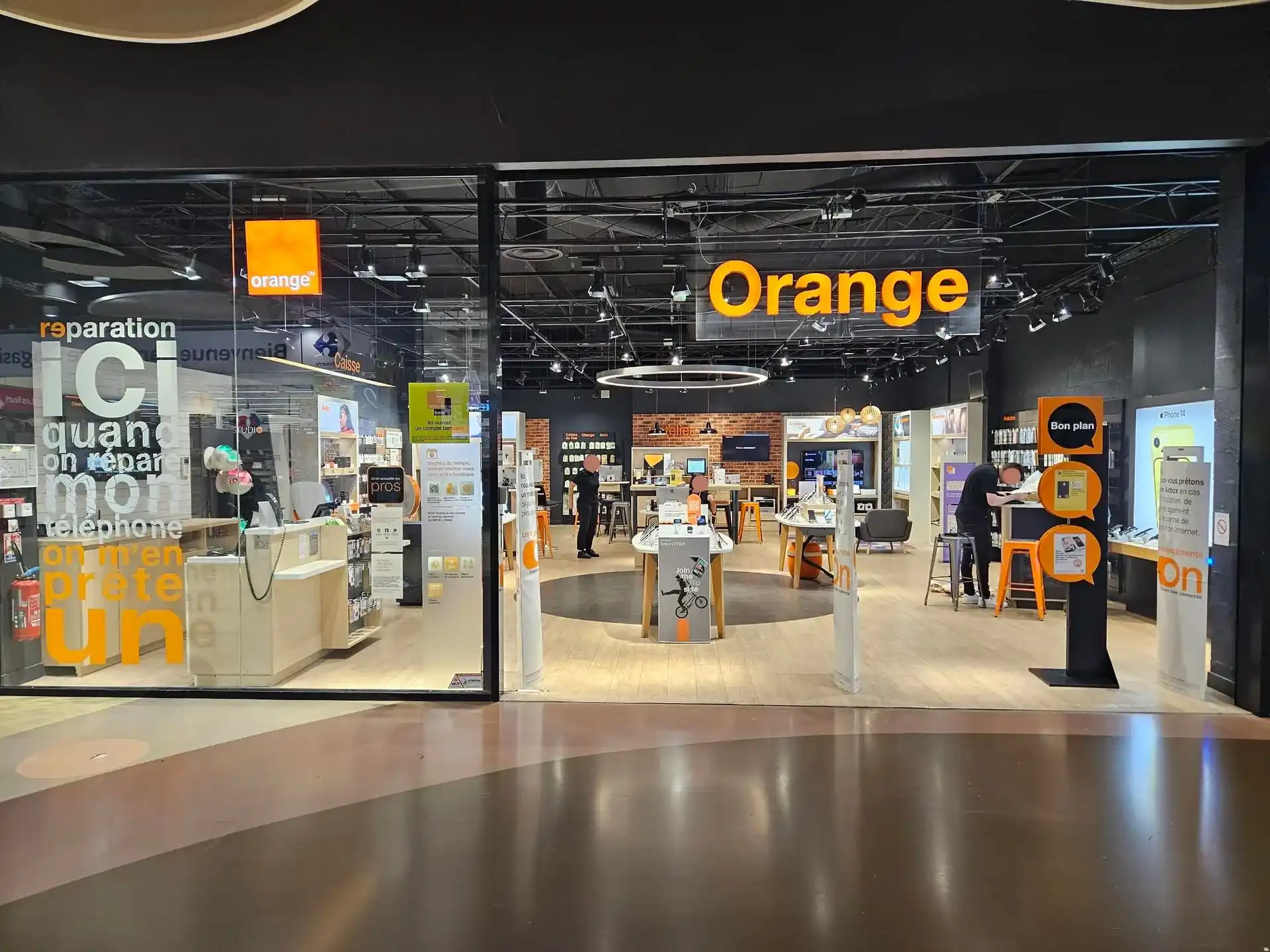 vue extérieur d'une boutique