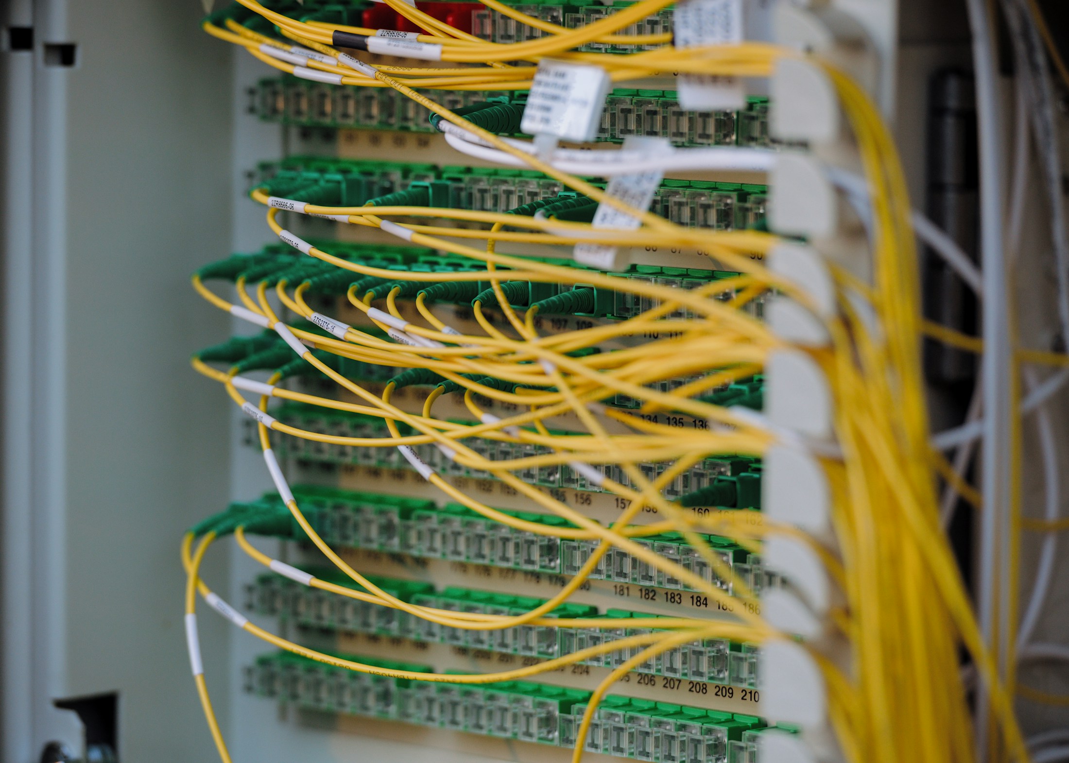 Network cabling and infrastructure maintenance systems