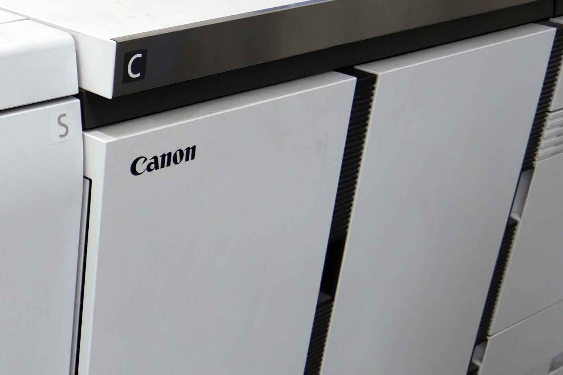 Digital color printing machine.