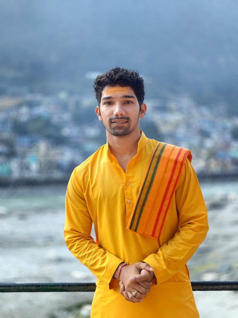 yoga instructor in rishikesh