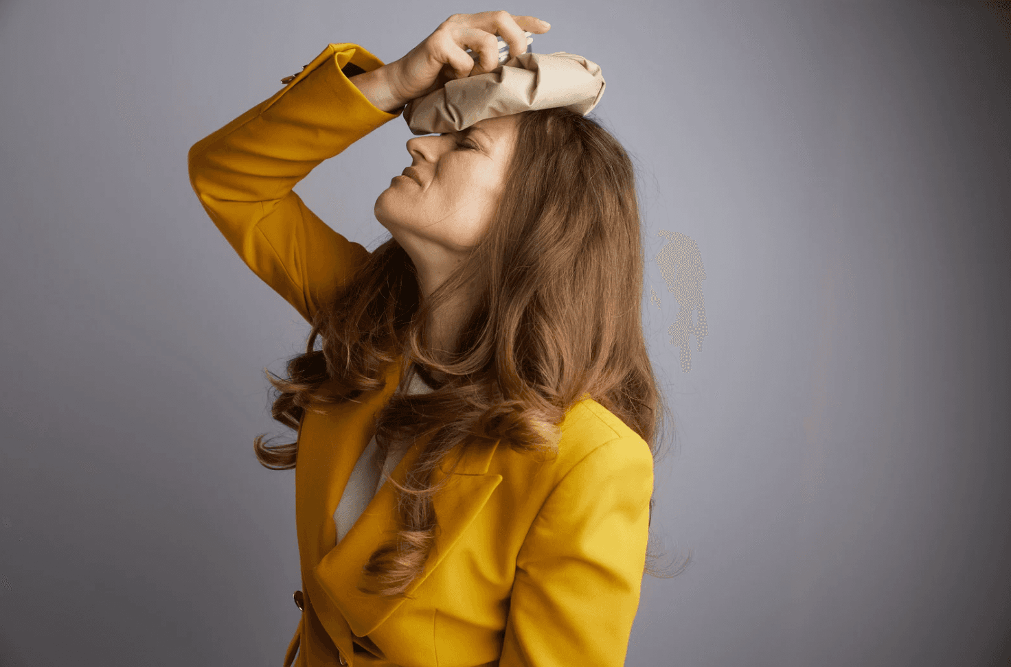 Amazon seller dealing with inventory, returns, and policy changes impacting advertising performance in early Q1