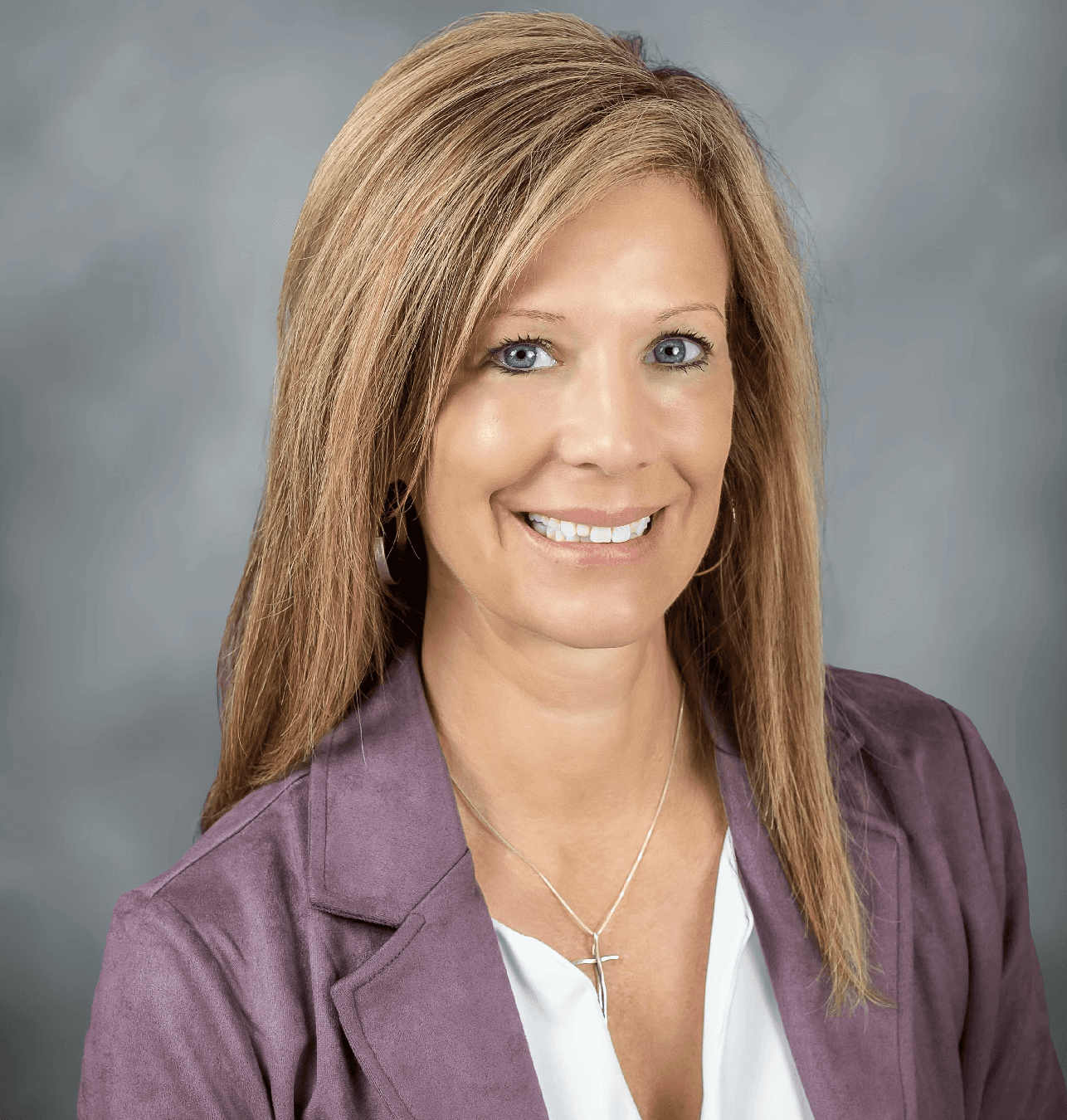 Professional headshot of Angie Sasowski, Licensed Physical Therapist at Advantage Physical Therapy and Rehab.