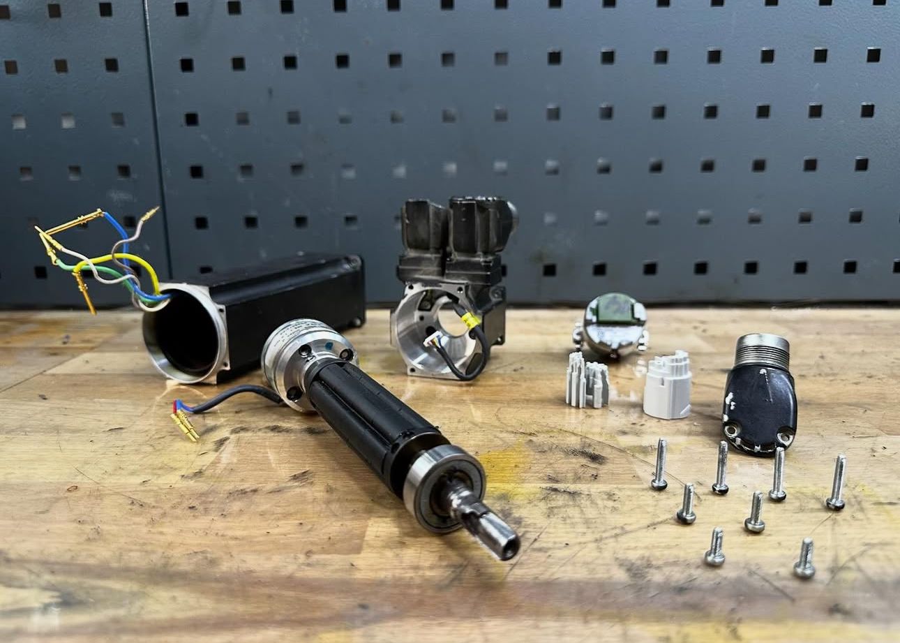 MSK030C-0900-NN-S1-UP1-NNNN Servo Motor