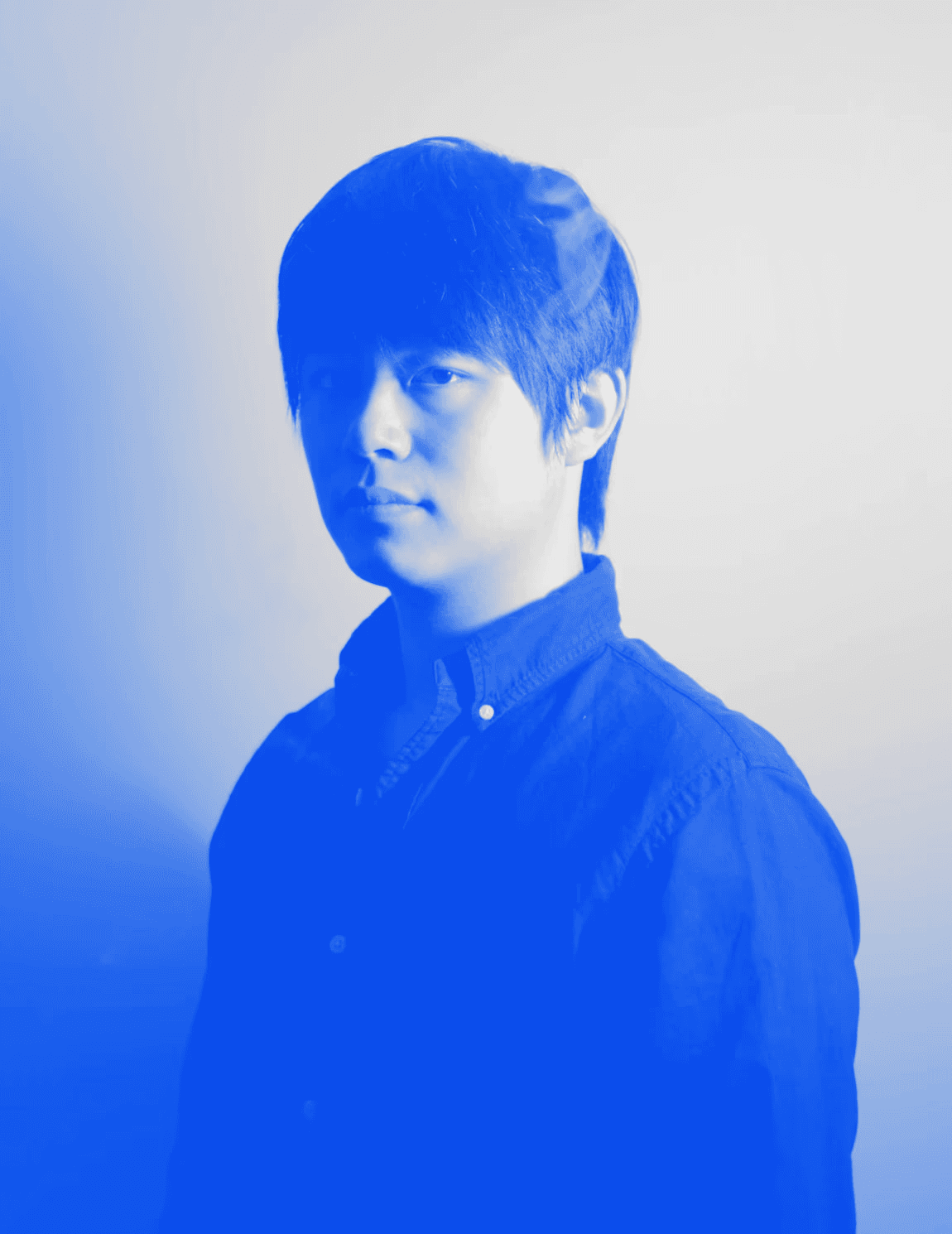 Portrait of a young girl with sunglasses