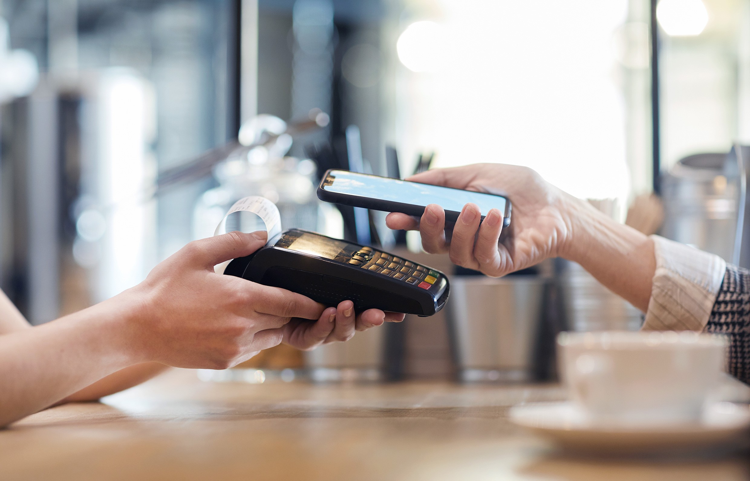 Contactless payment using a smartphone at a checkout terminal