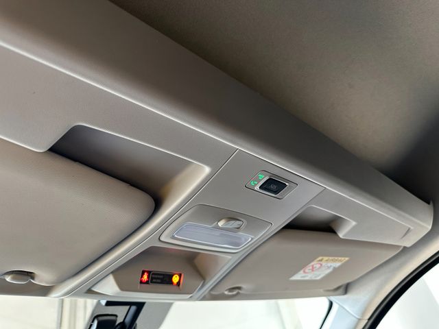 RENAULT Express 2023 WHITE Gebrauchtwagen - Galeriebild 12