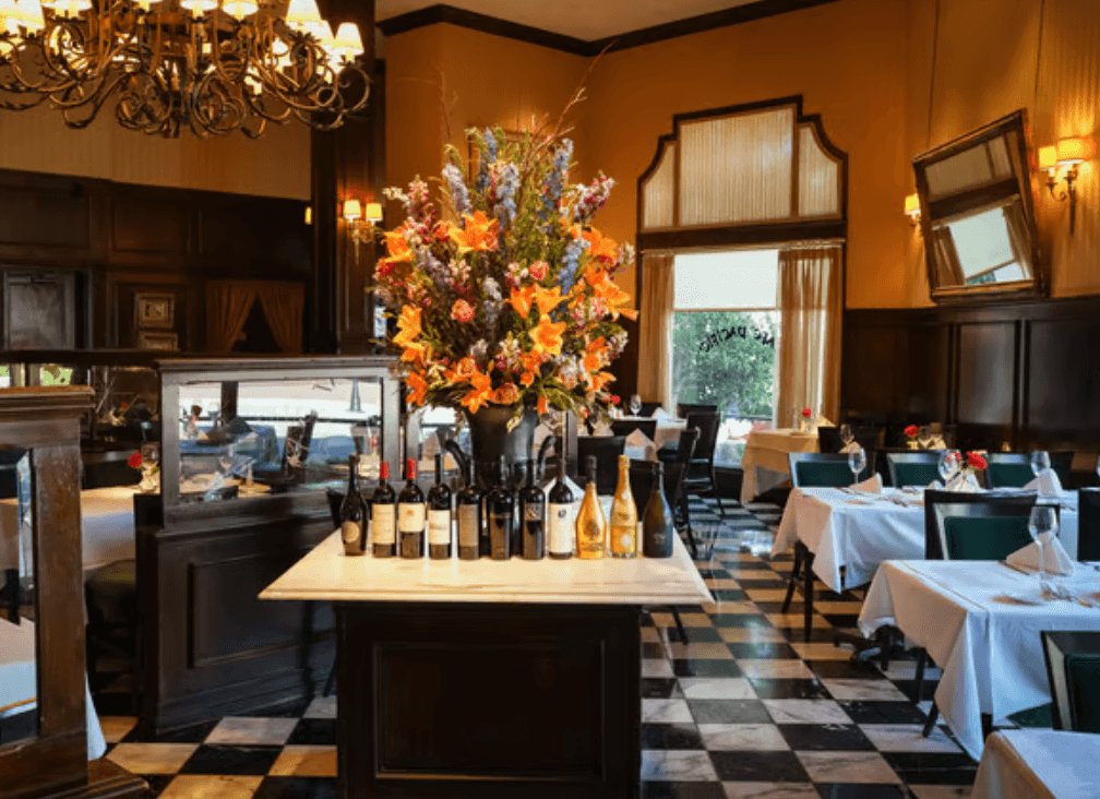 Highland Park restaurant placeholder