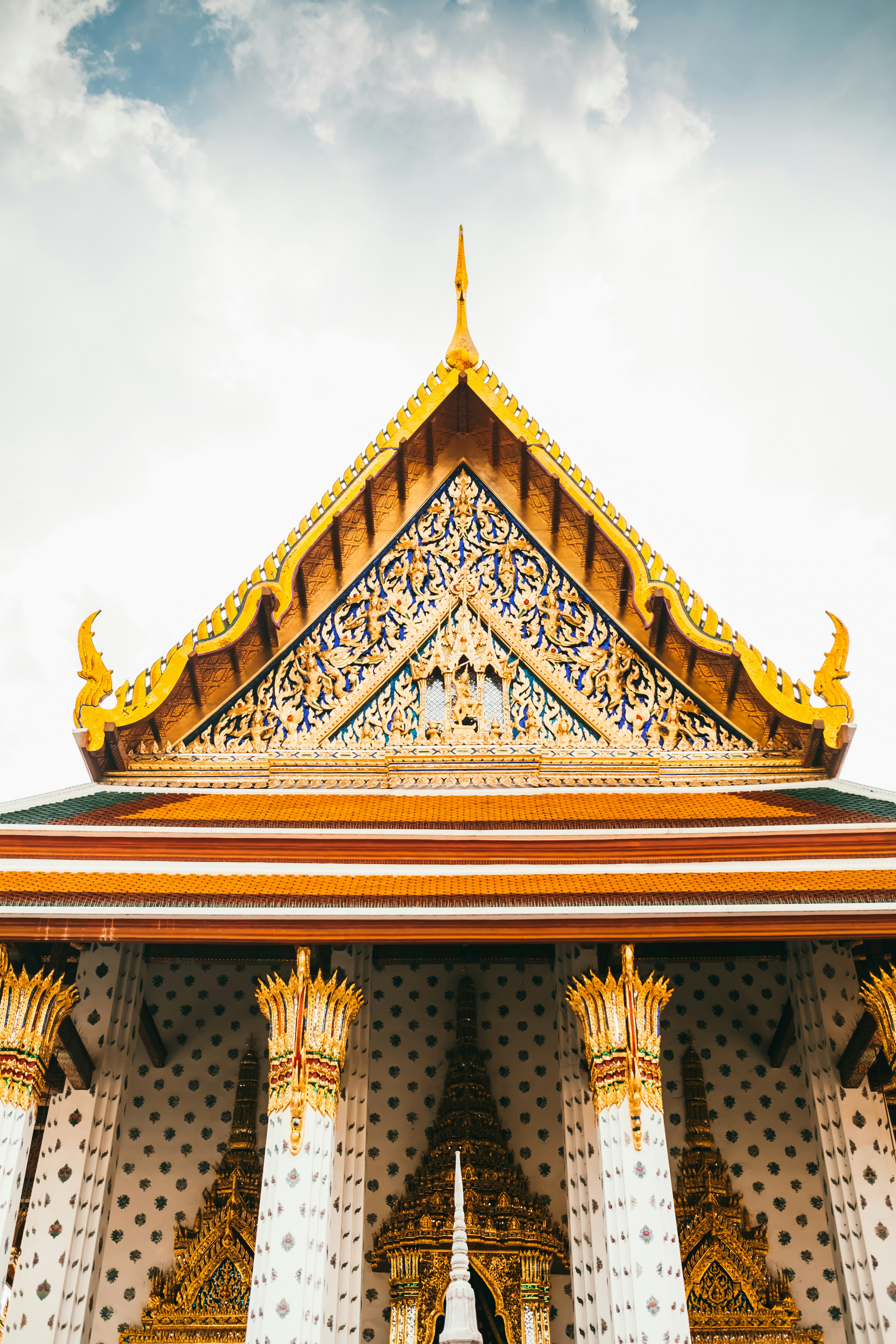 thai temple, women's yoga retreat thailand 2025