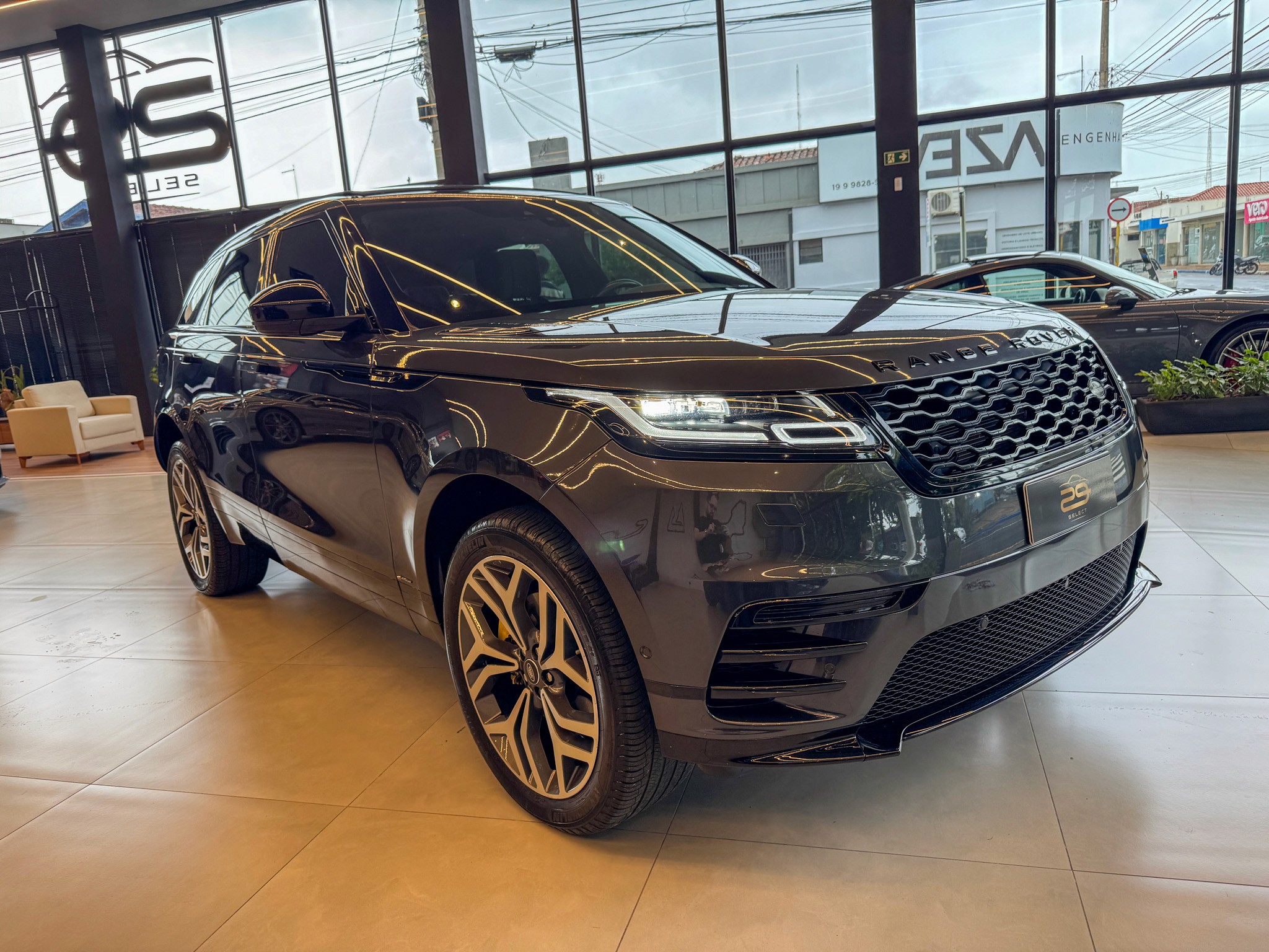 land-rover-range-rover-velar