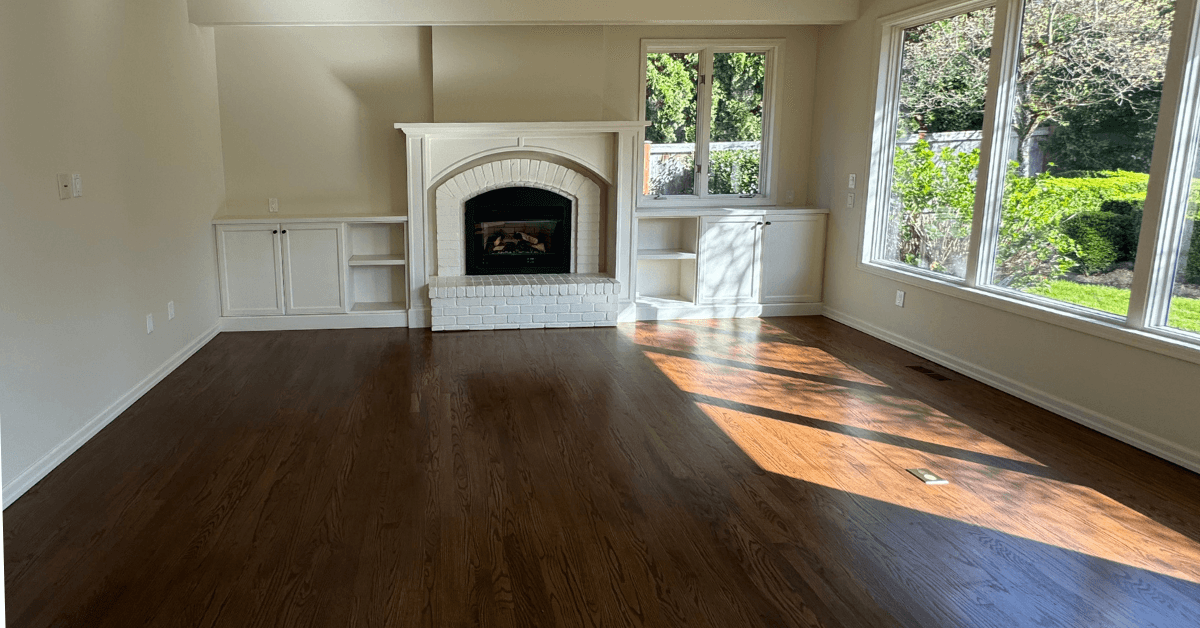 We’re so excited to share details from The Medina House: Family Room –– one of our favorite interior design + professional organizing projects in Medina, WA.