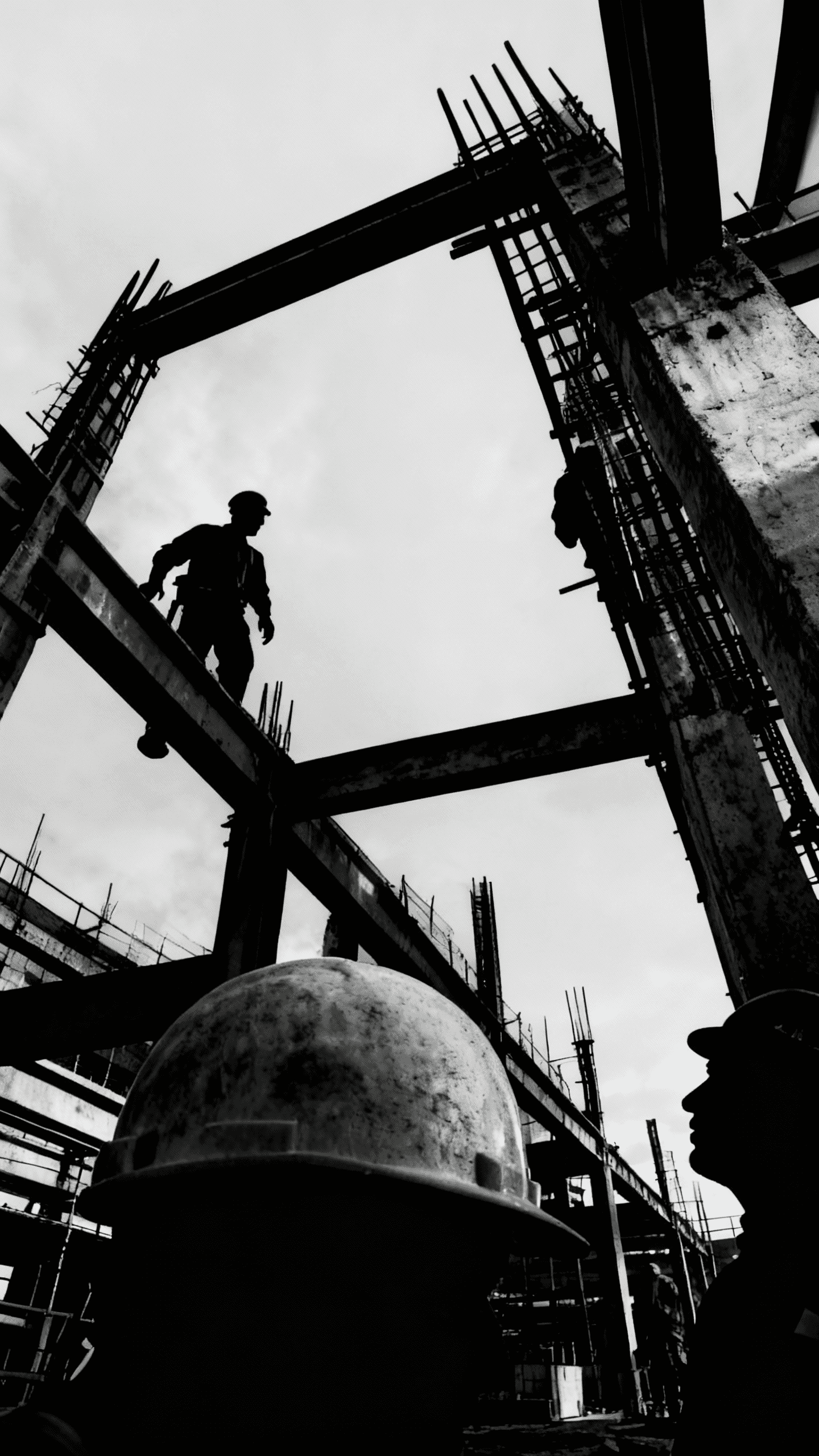 An arial view of a flat topped house near the lake shore