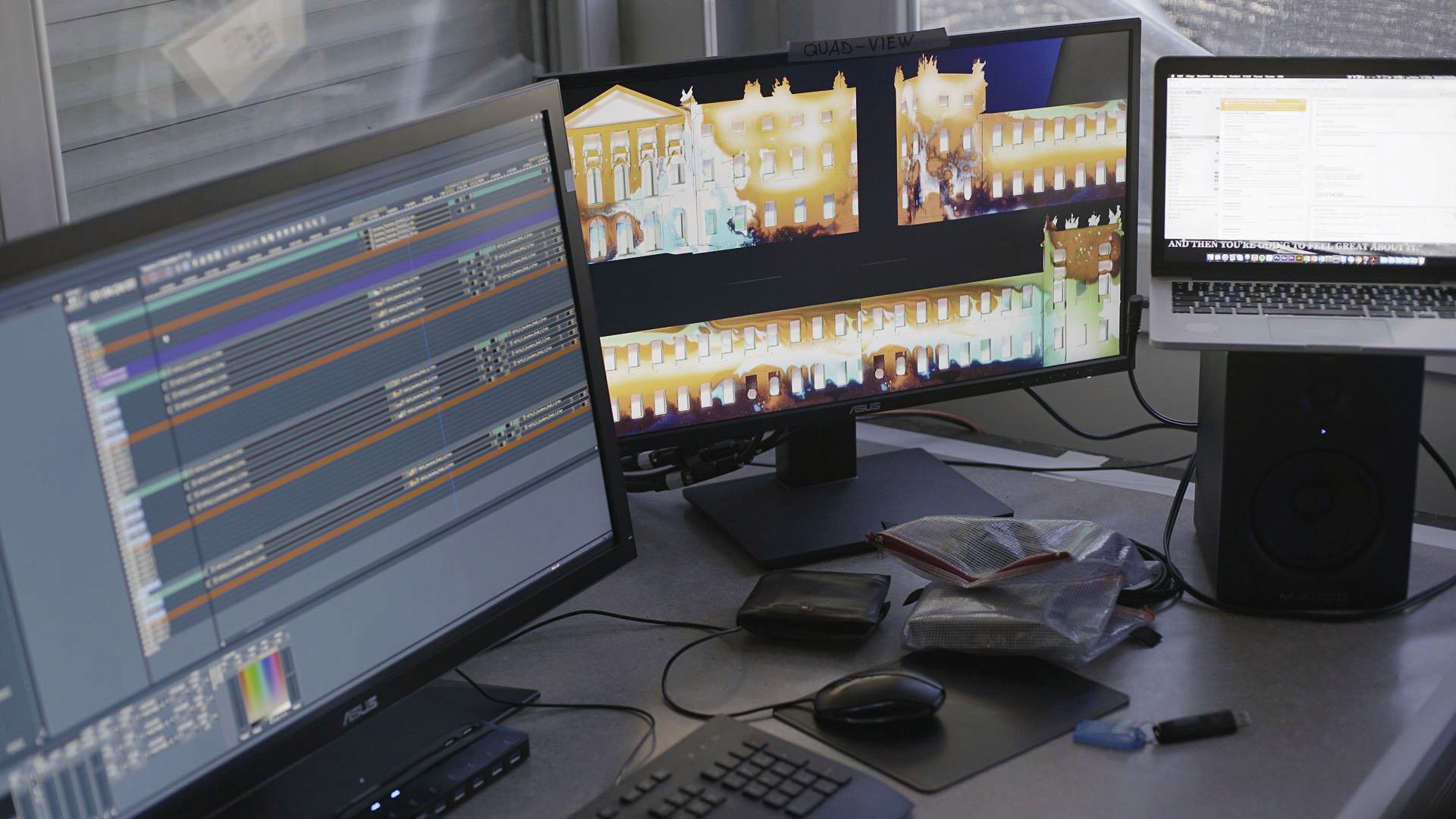 Transkutan - analogue architecture projection mapping