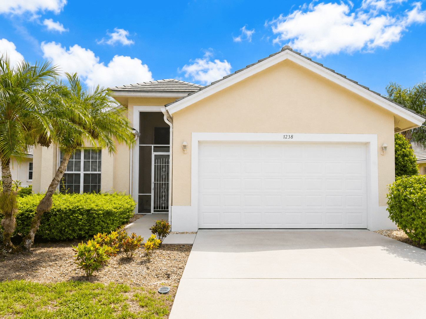 2011 Roof Replacement in Marsh Landing, PGA Village, Port St Lucie with Eagle BelAir Flat Tile in Royal Palm