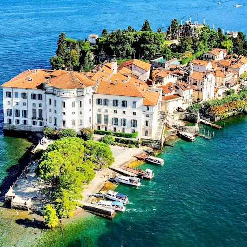 Isola Madre and Isola Bella: Hop-on Hop-off Boat Tour tickets in Stresa
