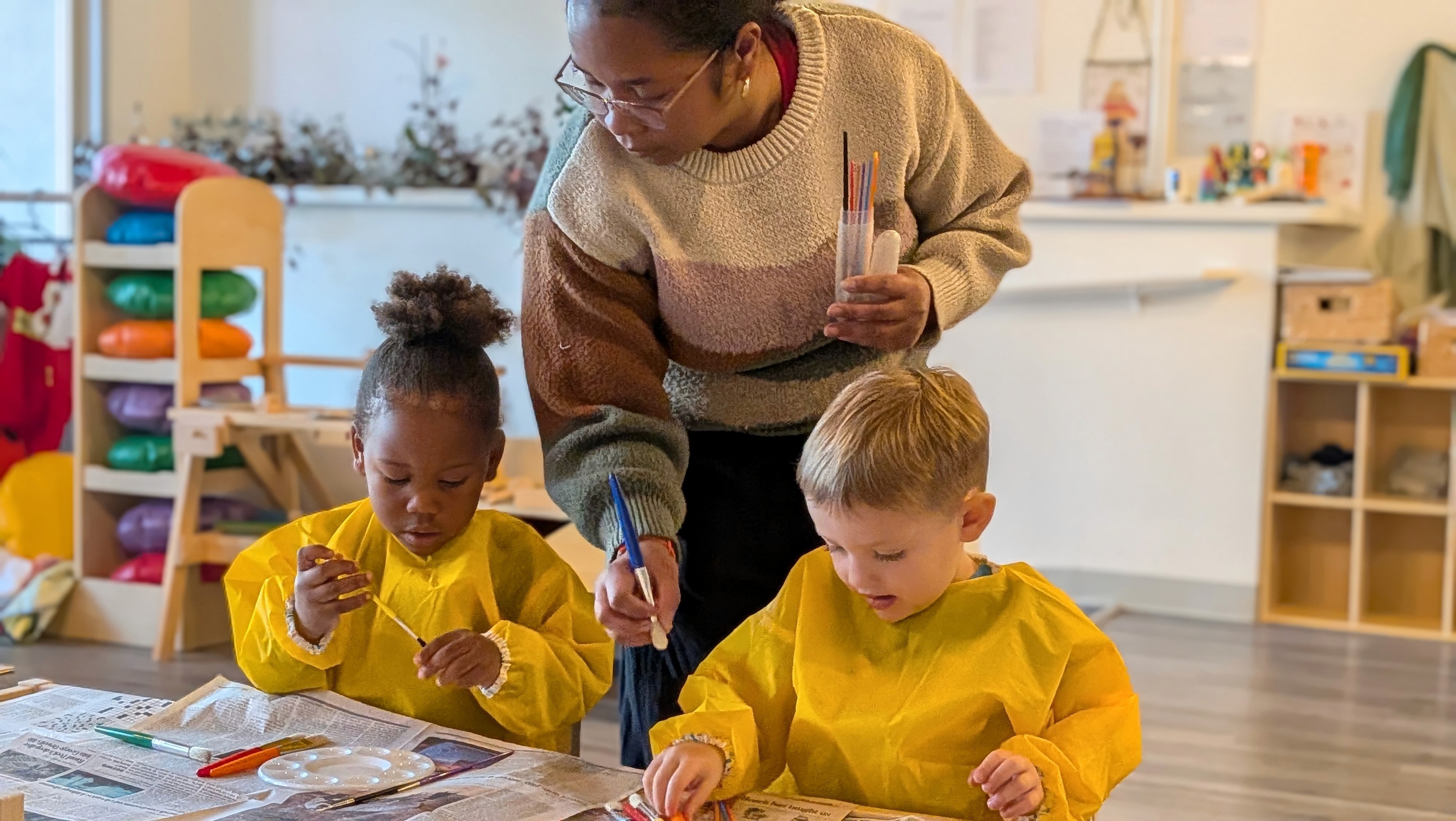 boy-girl-home-playing-with-toys-together