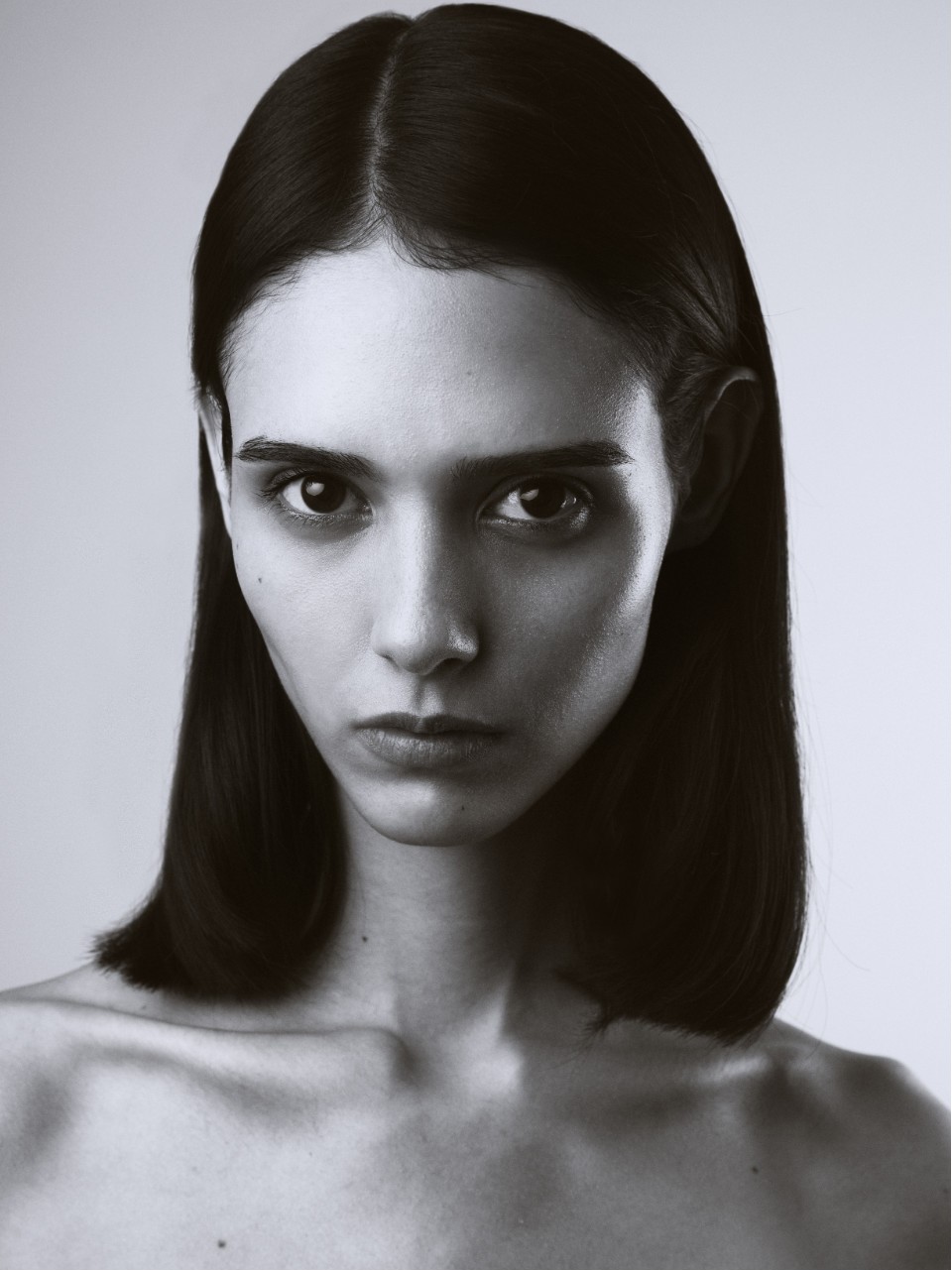 Ro Pinheiro | HOLY MGMT model