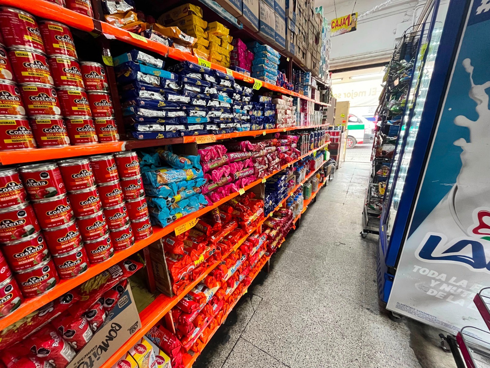 Abarrotes y enlatados