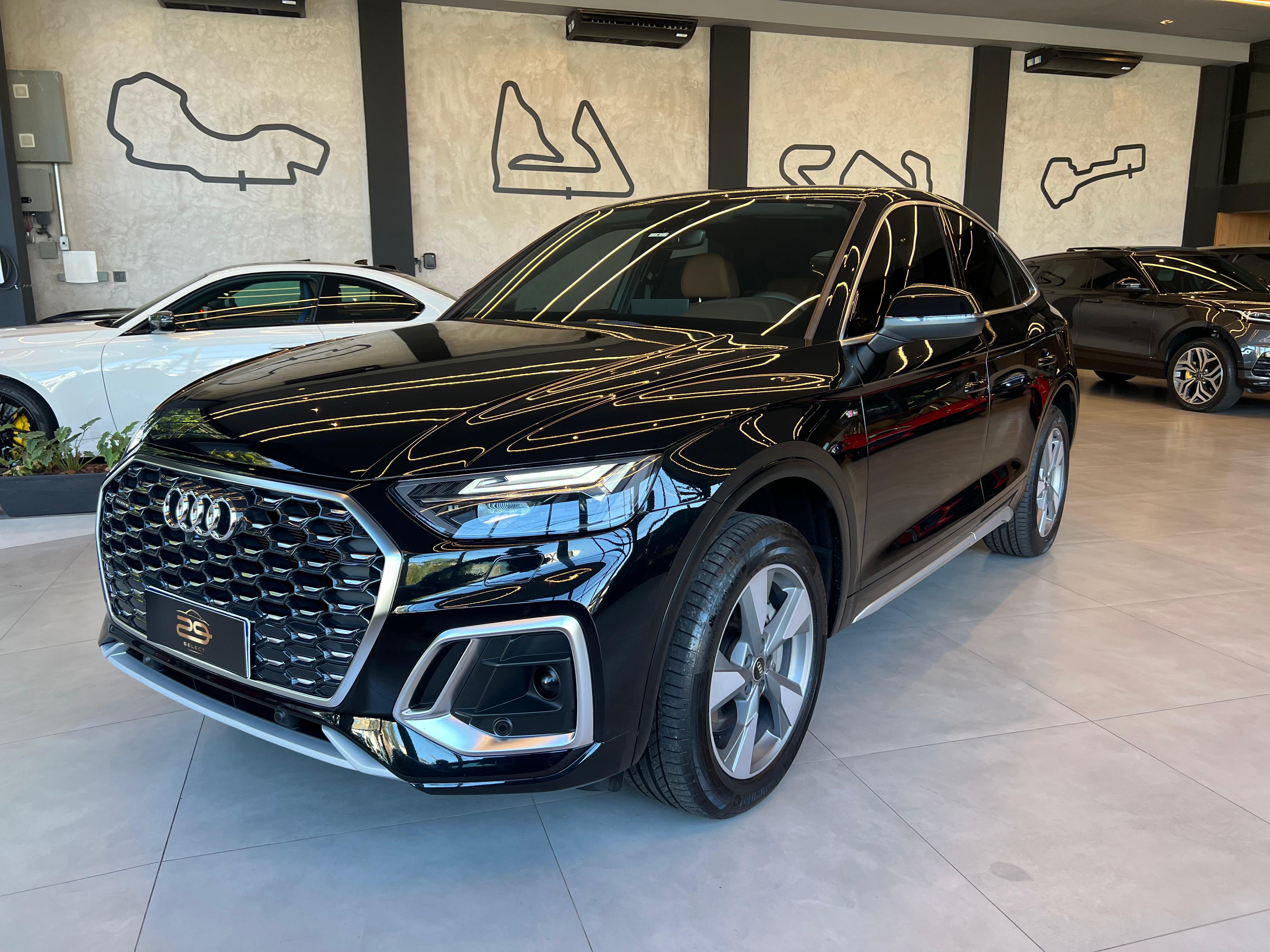 2.0 AUDI Q5 TFSIE S TR QT (HIB)