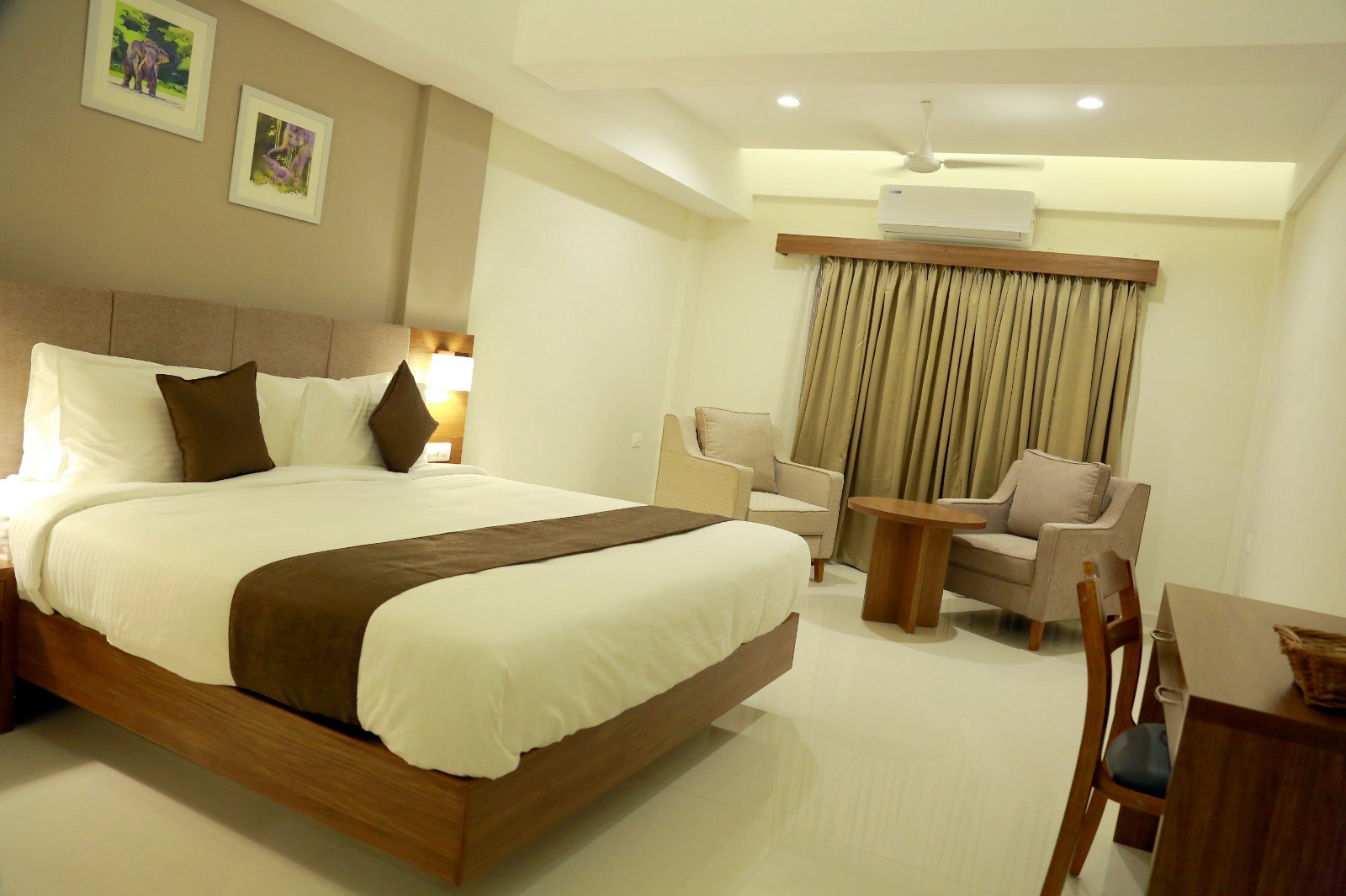 Standard Rooms 