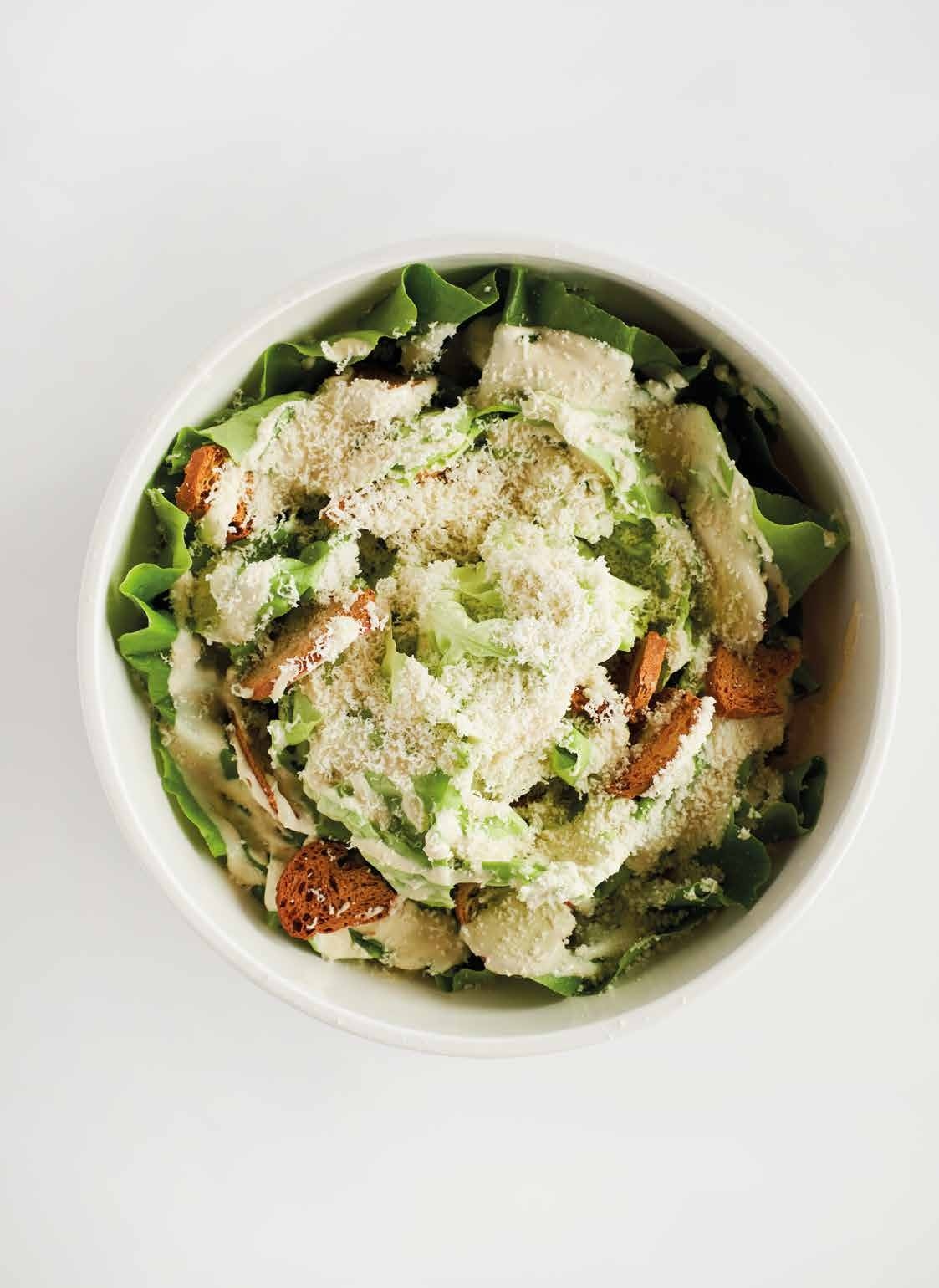 Frisch zubereiteter Salat im Schöllmanns Restaurant in Offenburg