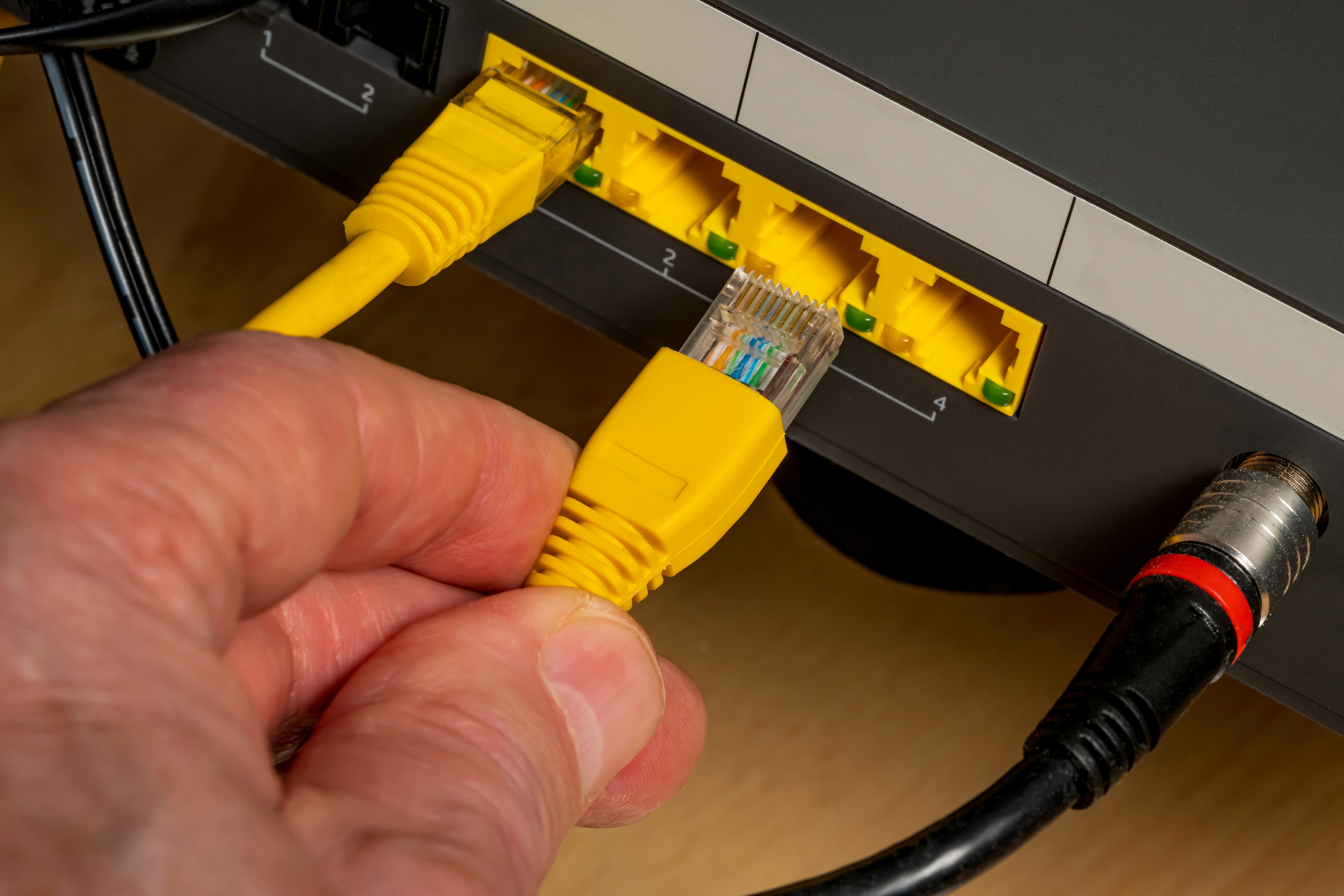 picture of plugging cable into router