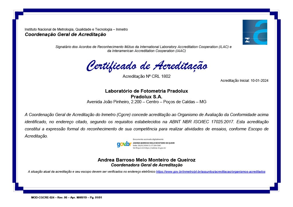 interior da linha de produção automatizada Pradolux