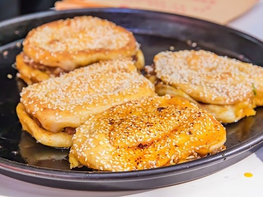 chengdu Local Food Evening Street Food