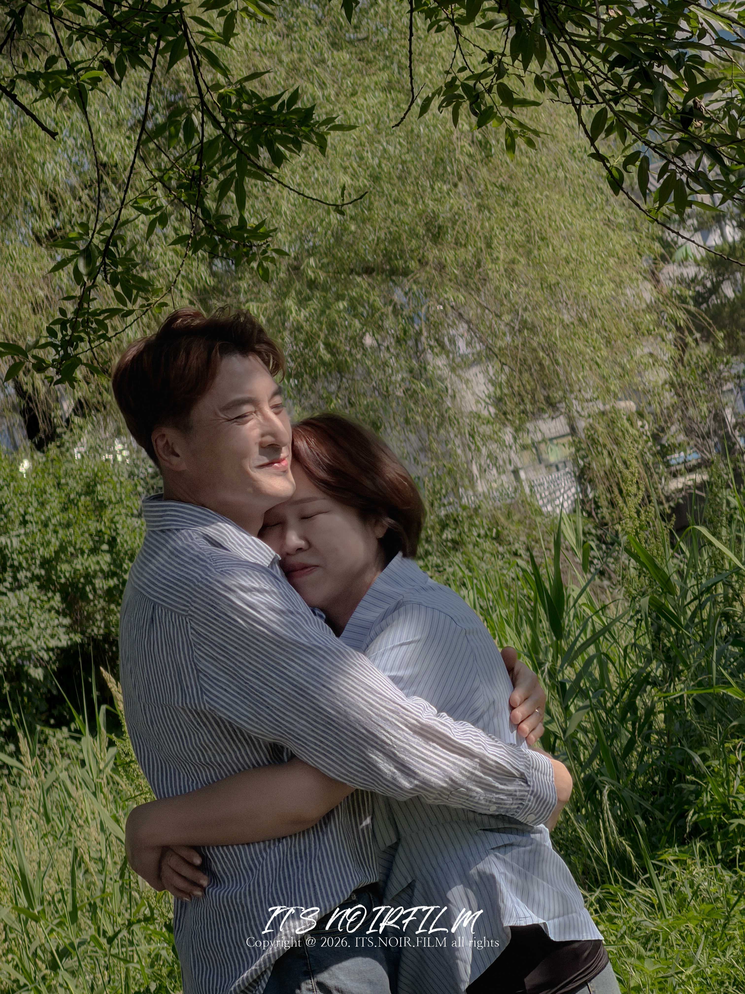 수원 행궁동 시니어 스냅 후기 | 부모님 야외 촬영 노하우 - 잇츠누아르필름